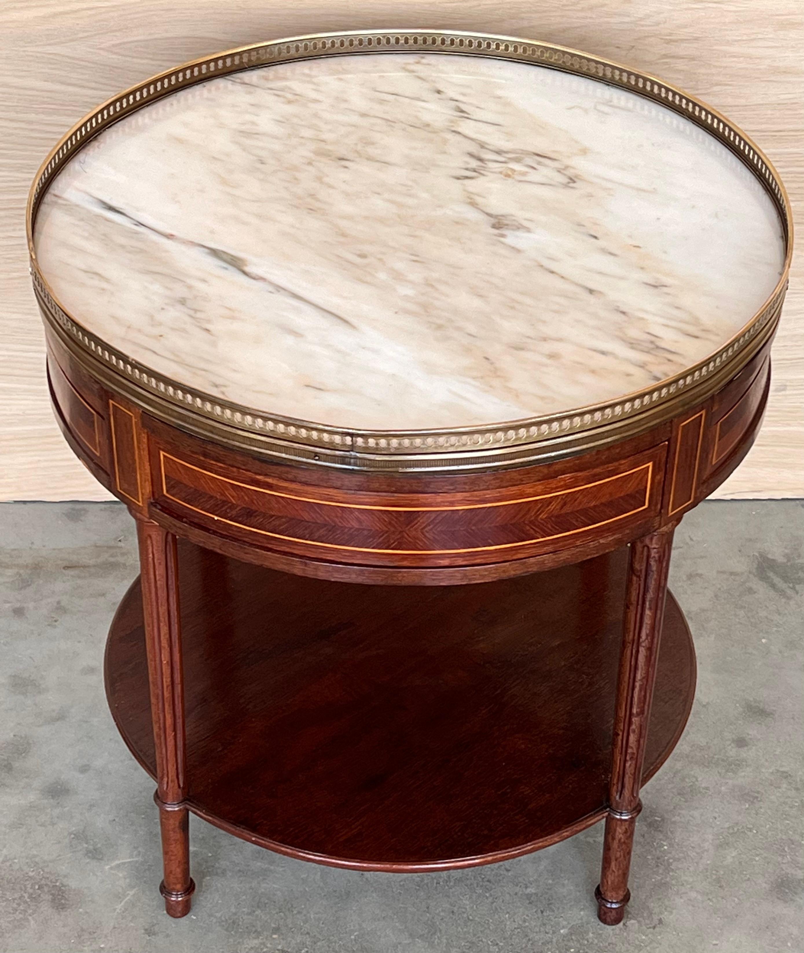 20th Century Pair of Louis XV Round Nightstands or Sofa Tables with Hidden Drawer and Trays For Sale