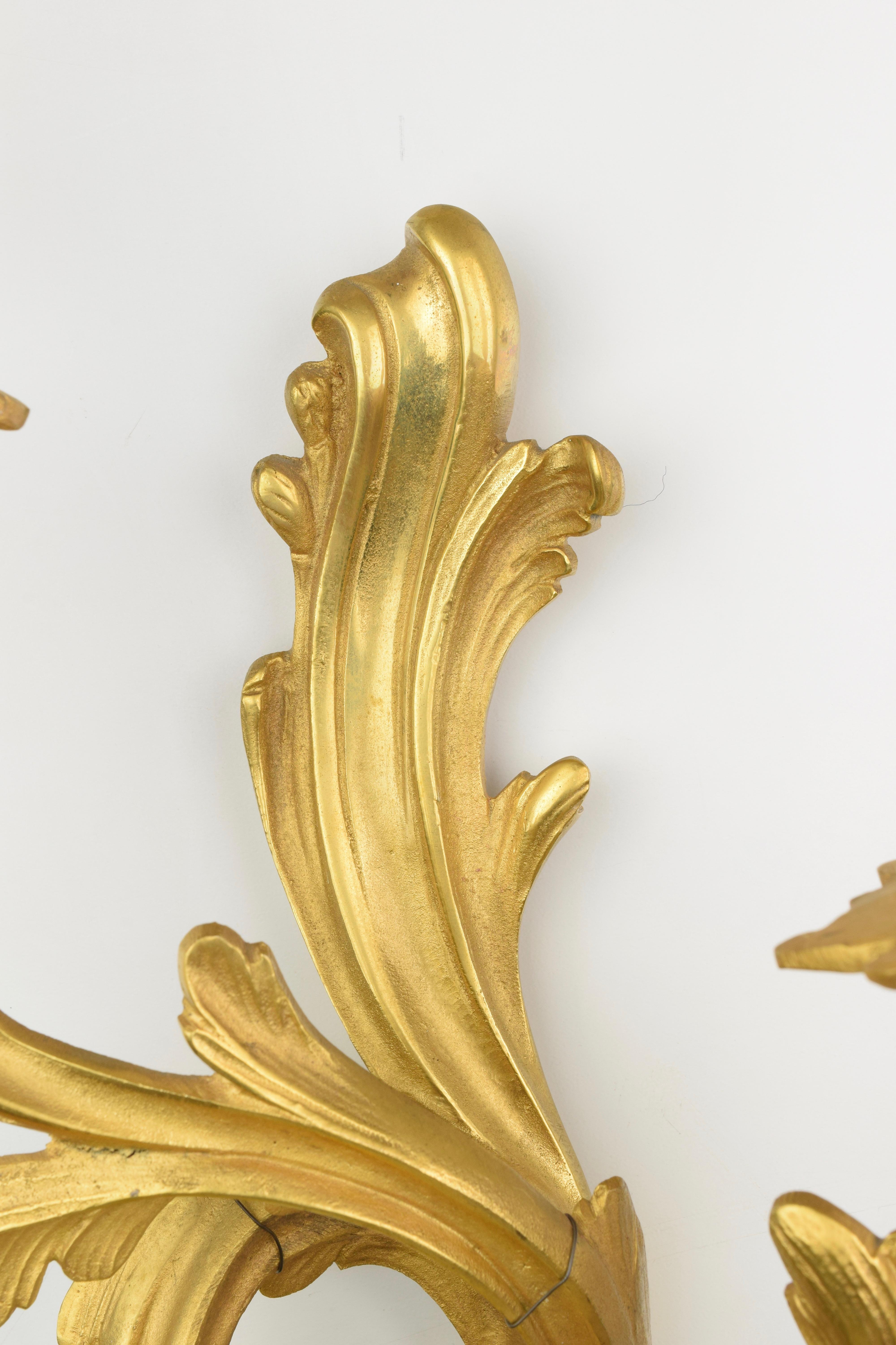 Italian Pair of Louis XV Sconces in Gilt Bronze with Two Lights, Mid-20th Century For Sale