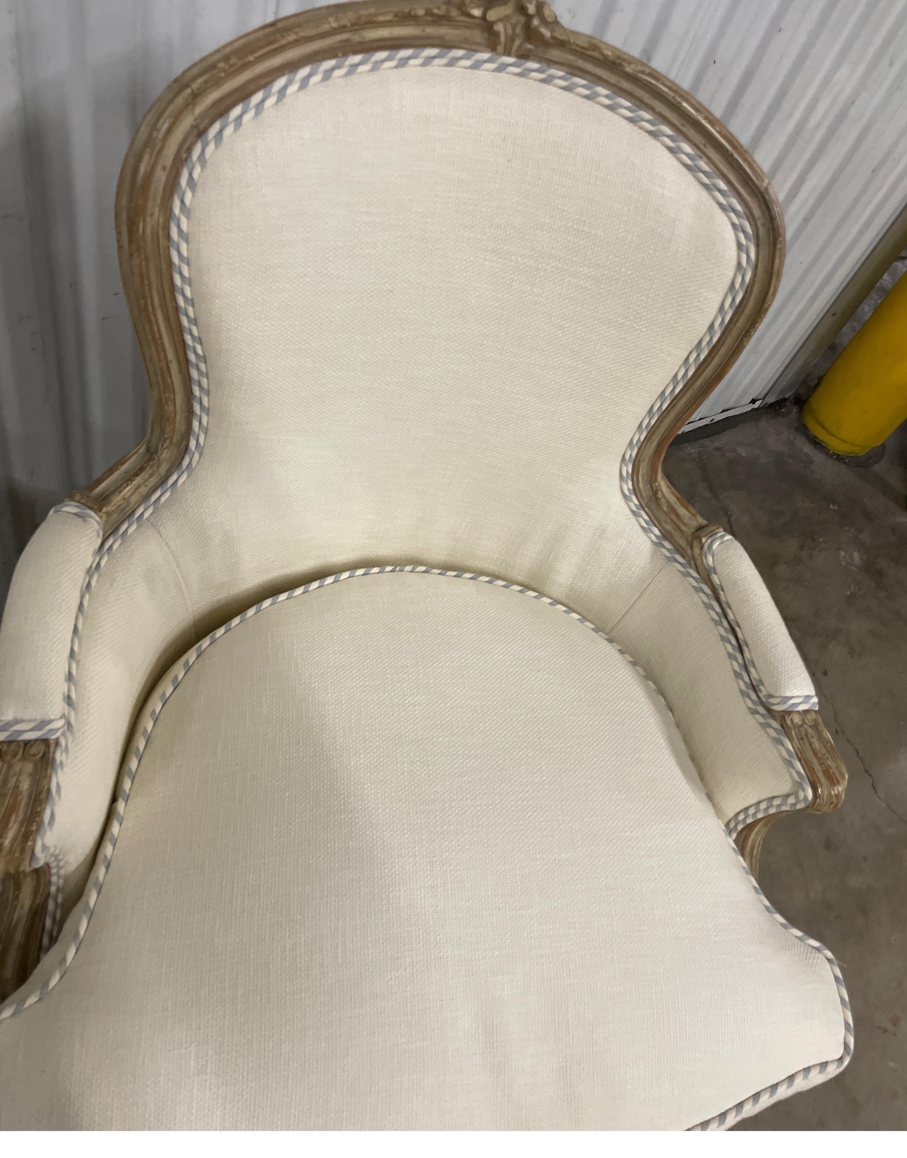 Paire de chaises Bergere de style Louis XV du 19ème siècle en vente 2