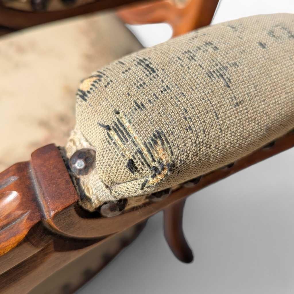 Pareja de sillones estilo Luis XV, madera tallada y tapicería, Francia, c. 1950 siglo XX en venta