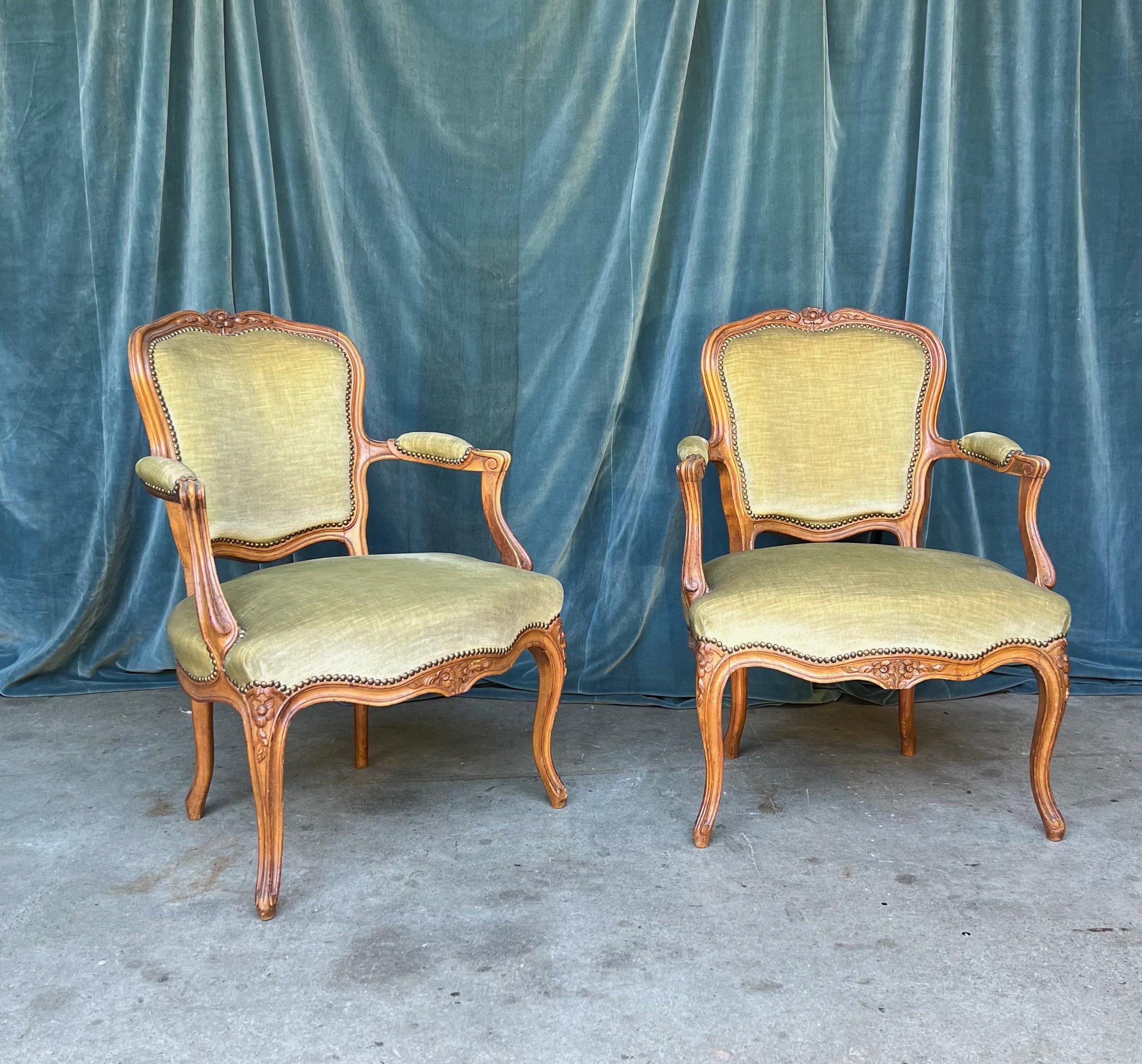 Pair of French Louis XV Style Armchairs in Pale Green Velvet For Sale 2