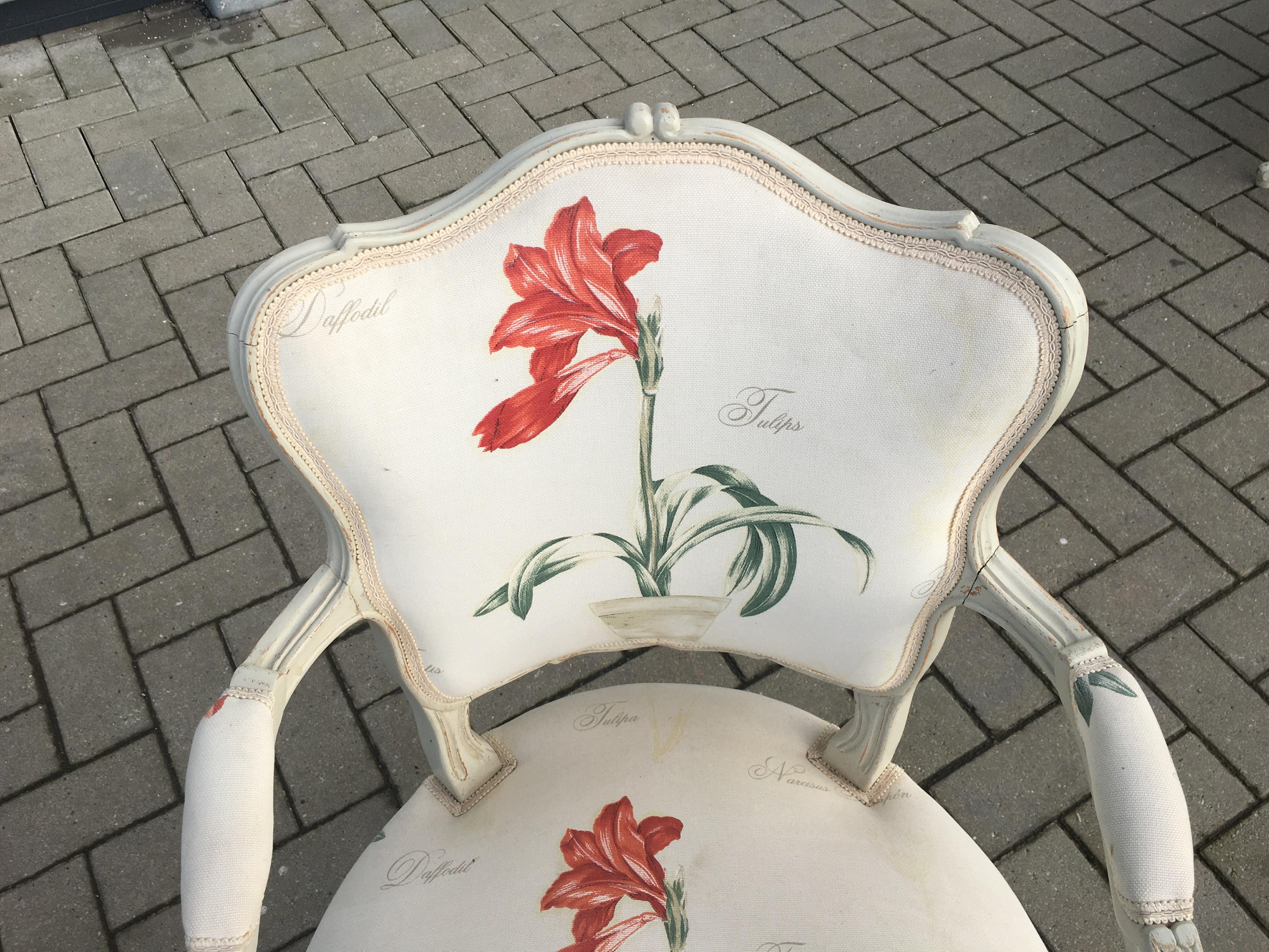 Mid-20th Century Pair of Louis XV Style Armchairs, in Rechampi Wood, Flower Fabric For Sale