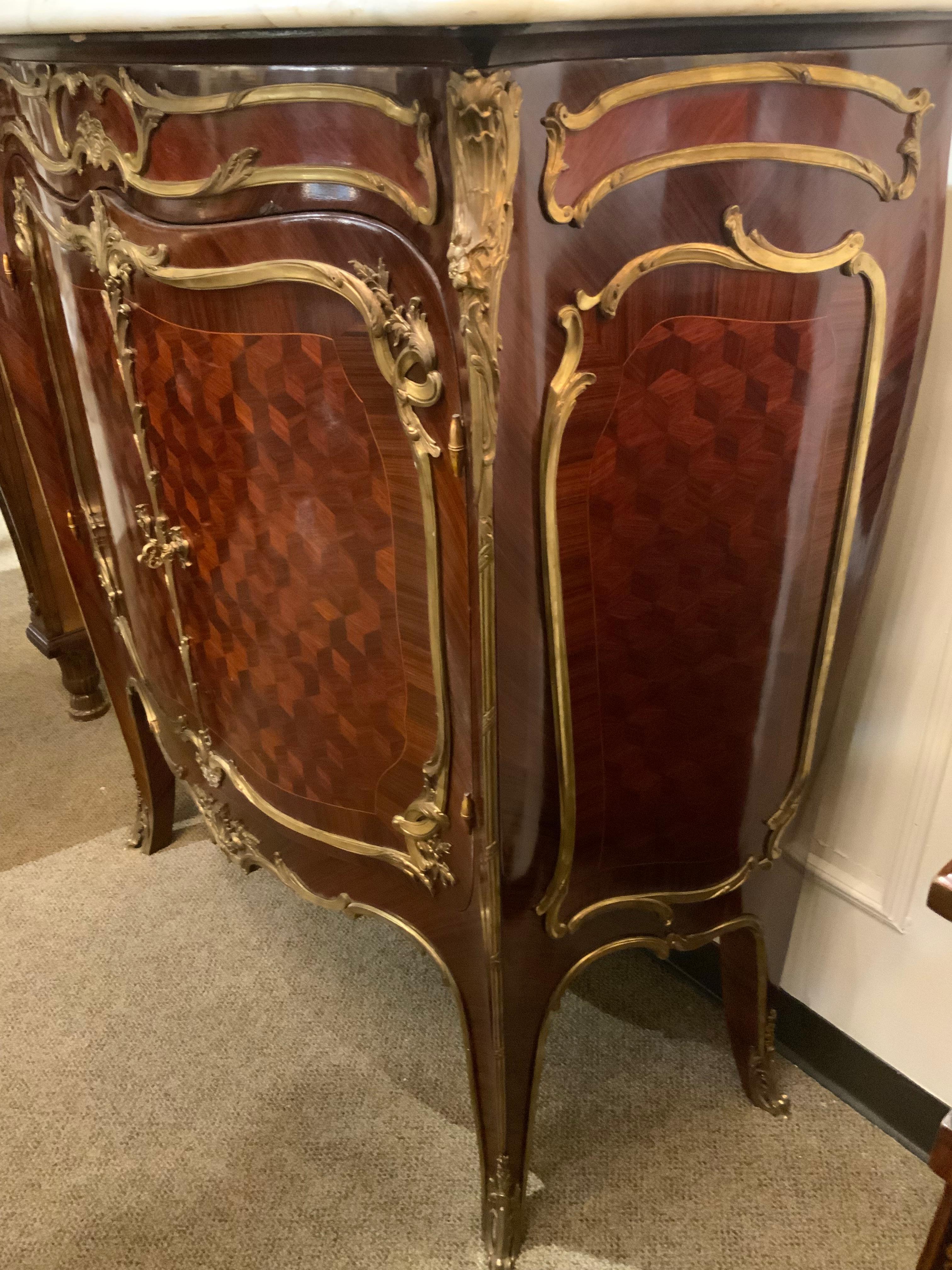 Pair of Louis XV-Style bronze dore mounted cabinets For Sale 3