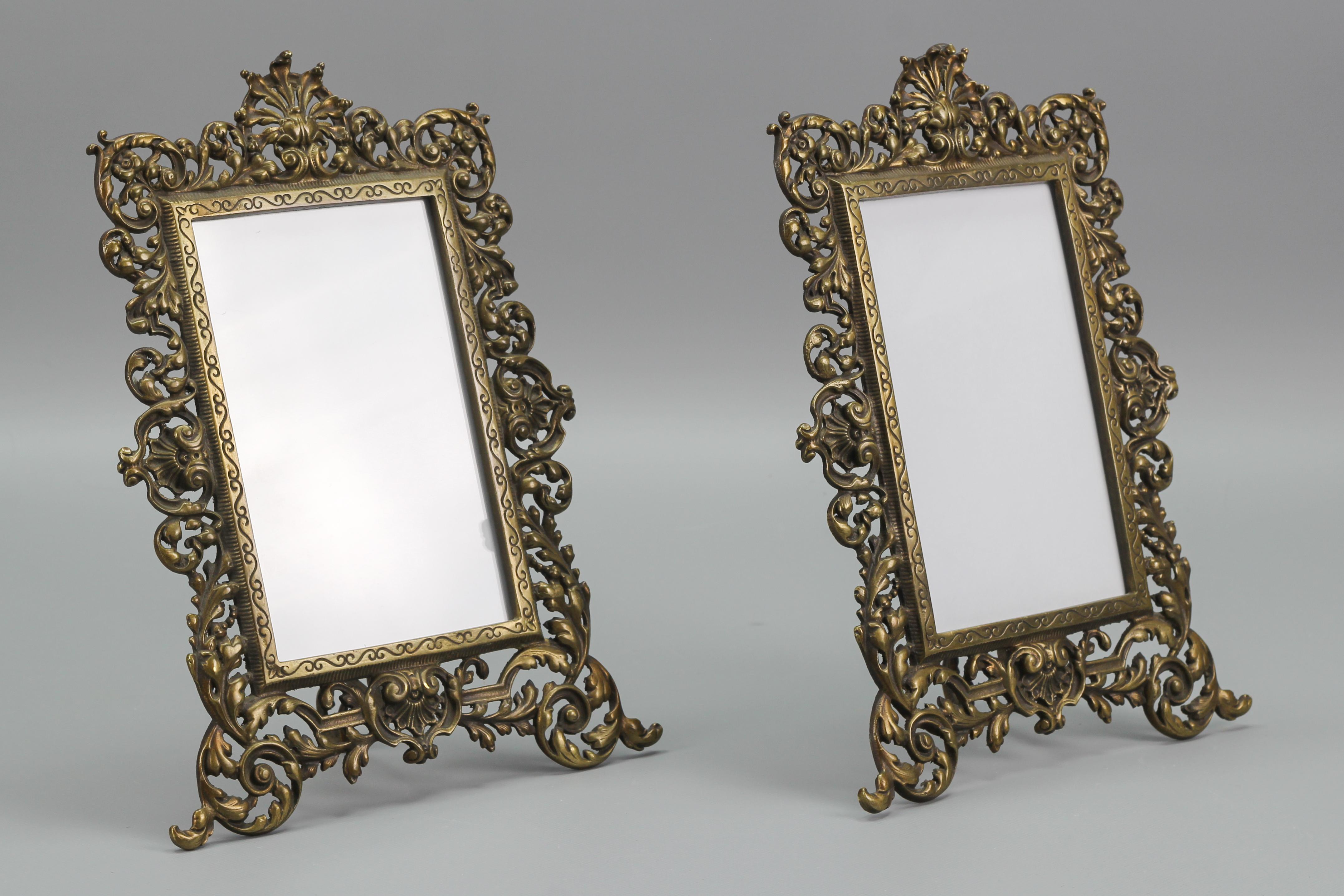 French Pair of Louis XV Style Bronze Picture Frames, France, 1920s