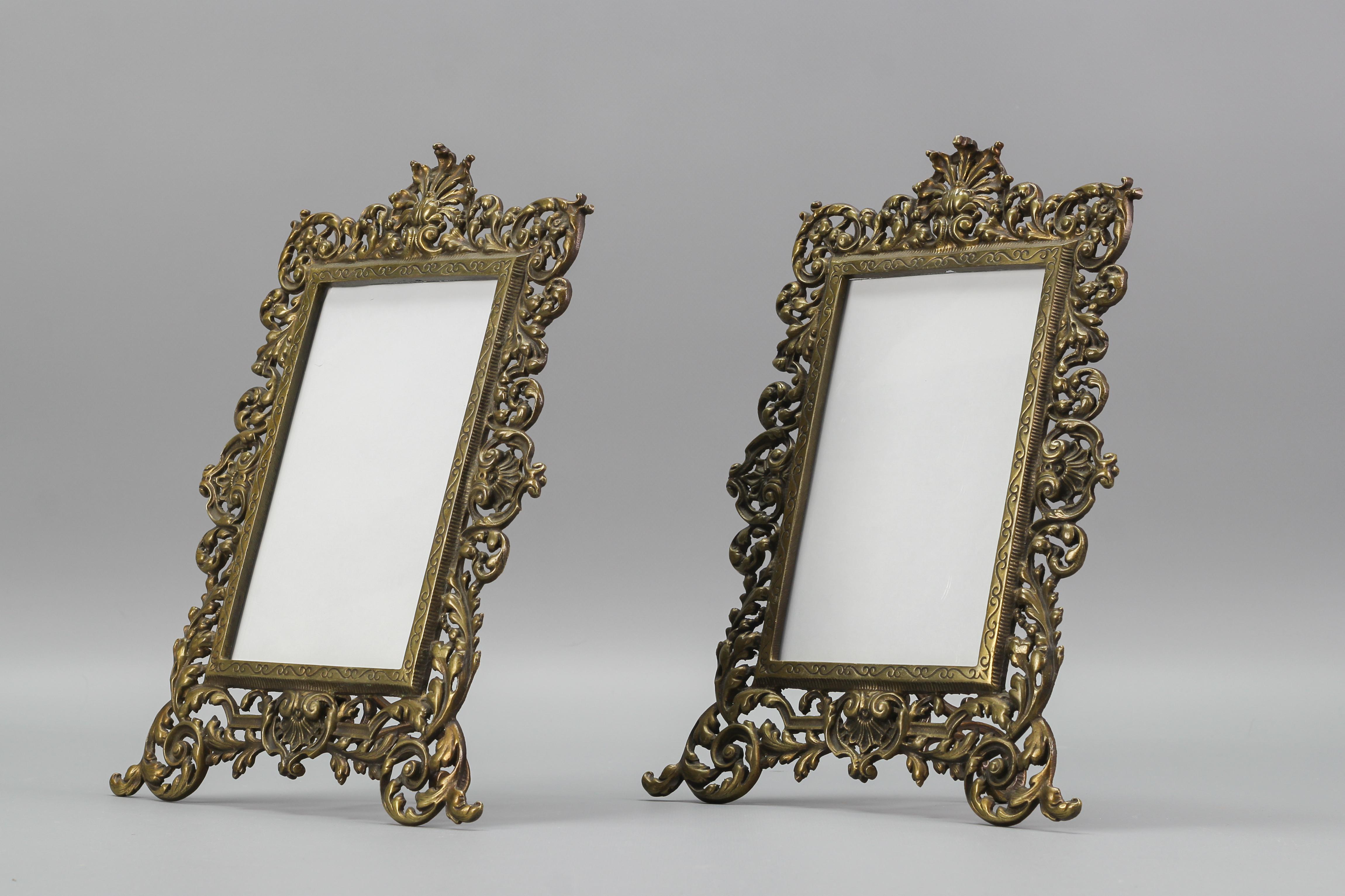 Pair of Louis XV Style Bronze Picture Frames, France, 1920s 3