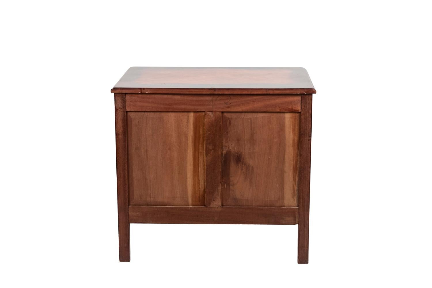 Coppia di buffet in stile Luigi XV in Kingwood, circa 1900 In condizioni buone in vendita a Saint-Ouen, FR