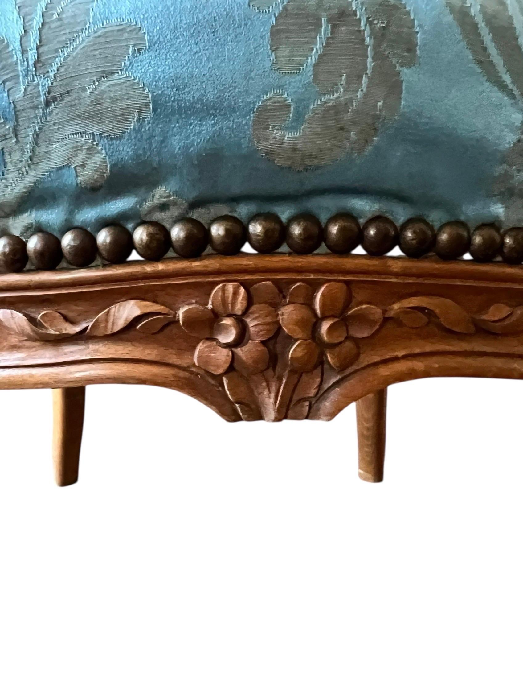 Paar Cabrio-Sessel im Stil Louis XV - geschnitztes Formholz - blau - Frankreich (Französisch) im Angebot