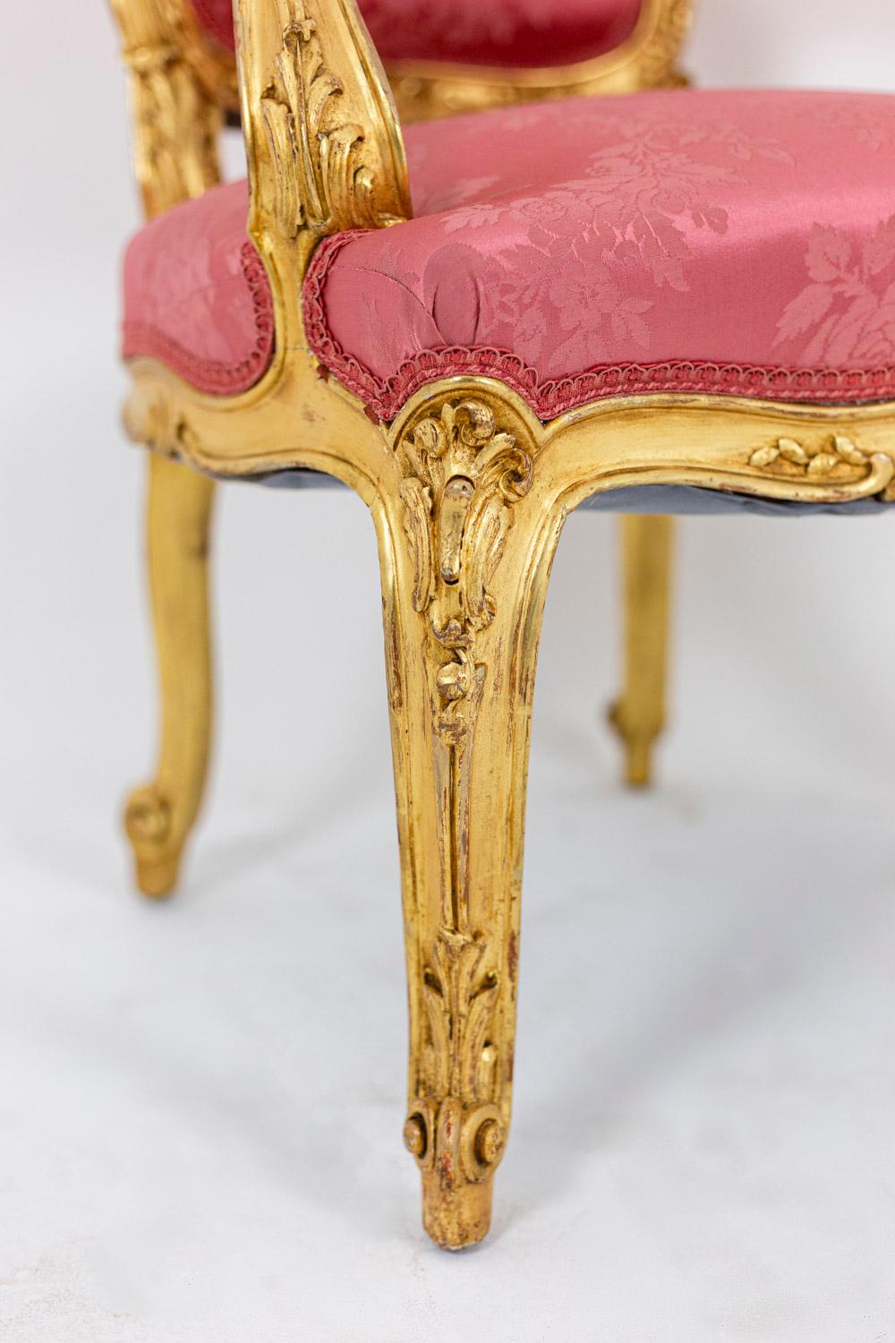 Late 19th Century Pair of Louis XV Style Cabriolet Armchairs in Giltwood, circa 1880 For Sale