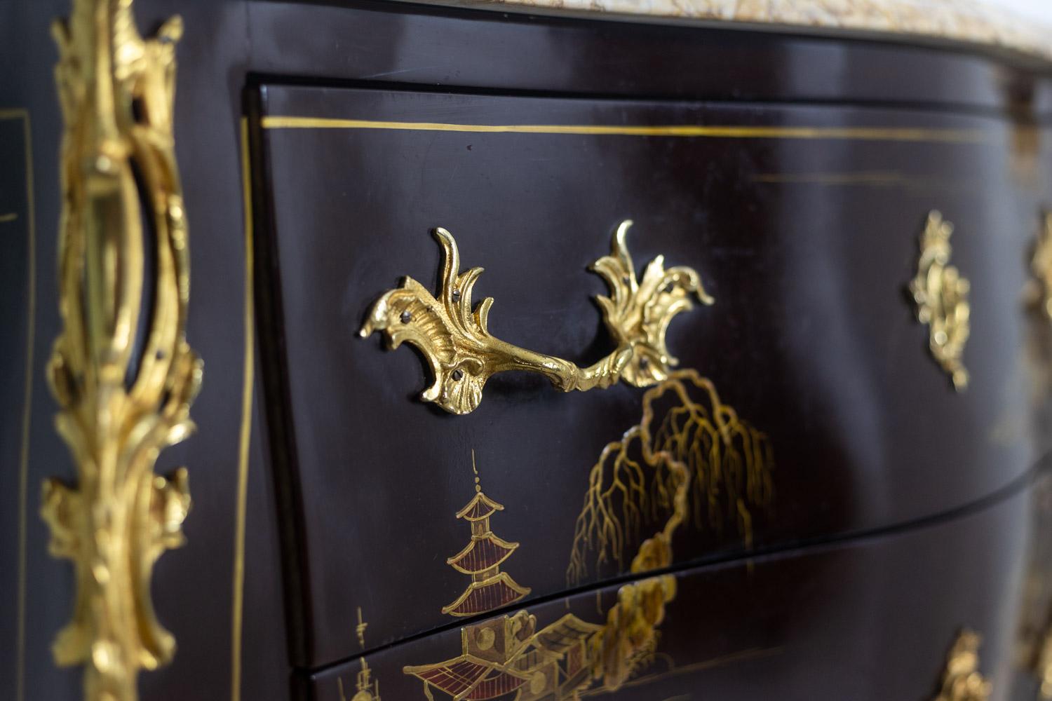 Pair of Louis XV style chests of drawers in lacquer and bronze. 1950s. For Sale 10