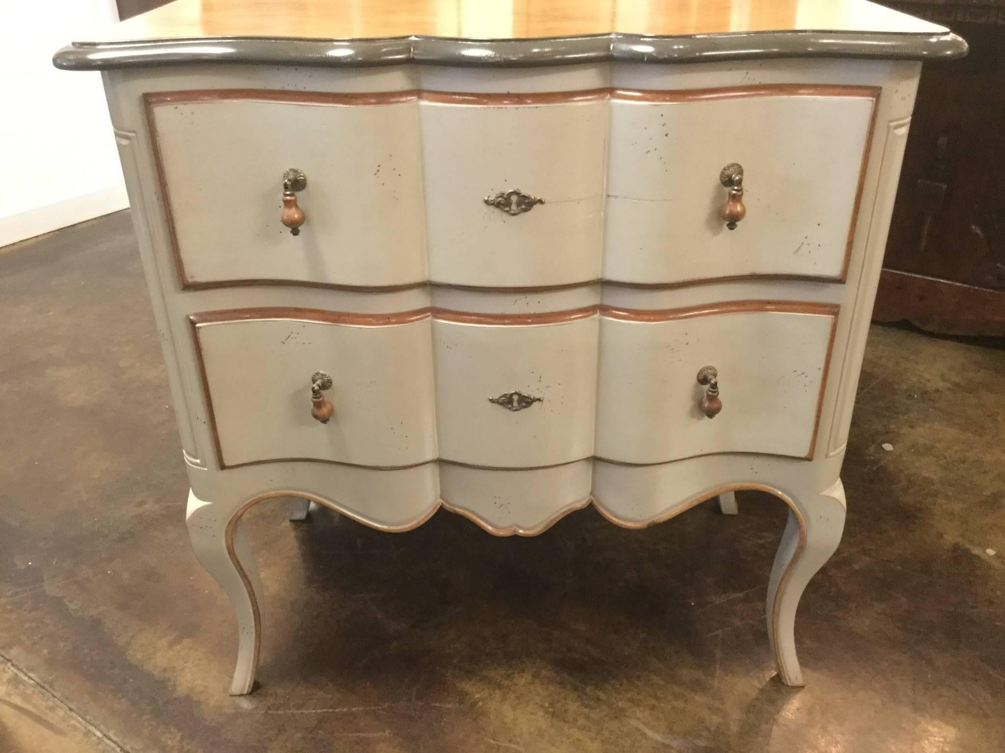 Pair of Louis XV Style Chests Serpentine Shaped Cherry - FREE LOCAL DELIVERY In Distressed Condition For Sale In Dallas, TX