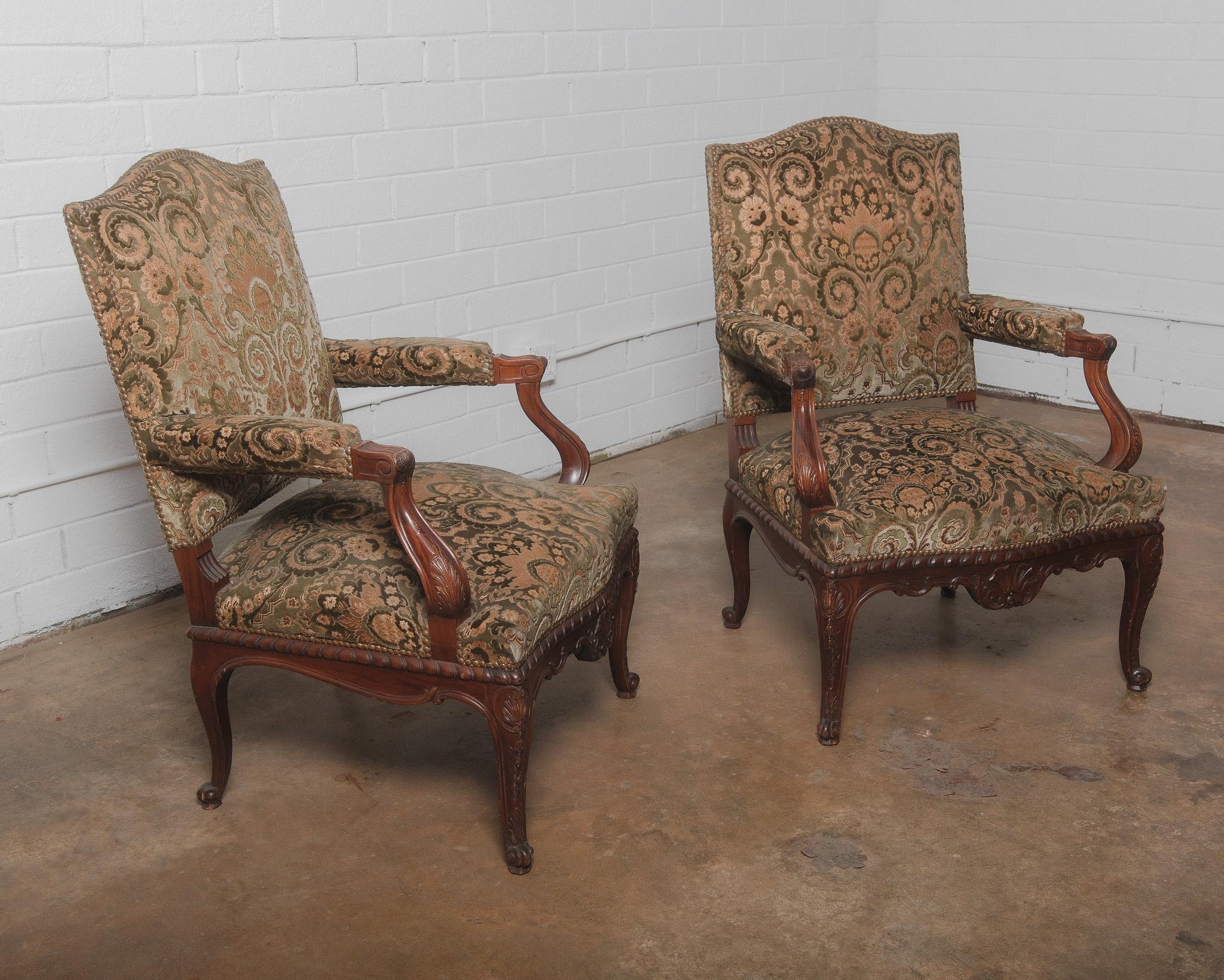 Intagliato Coppia di poltrone Fauteuil in stile Luigi XV - Fine Ottocento - Inizio Novecento in vendita