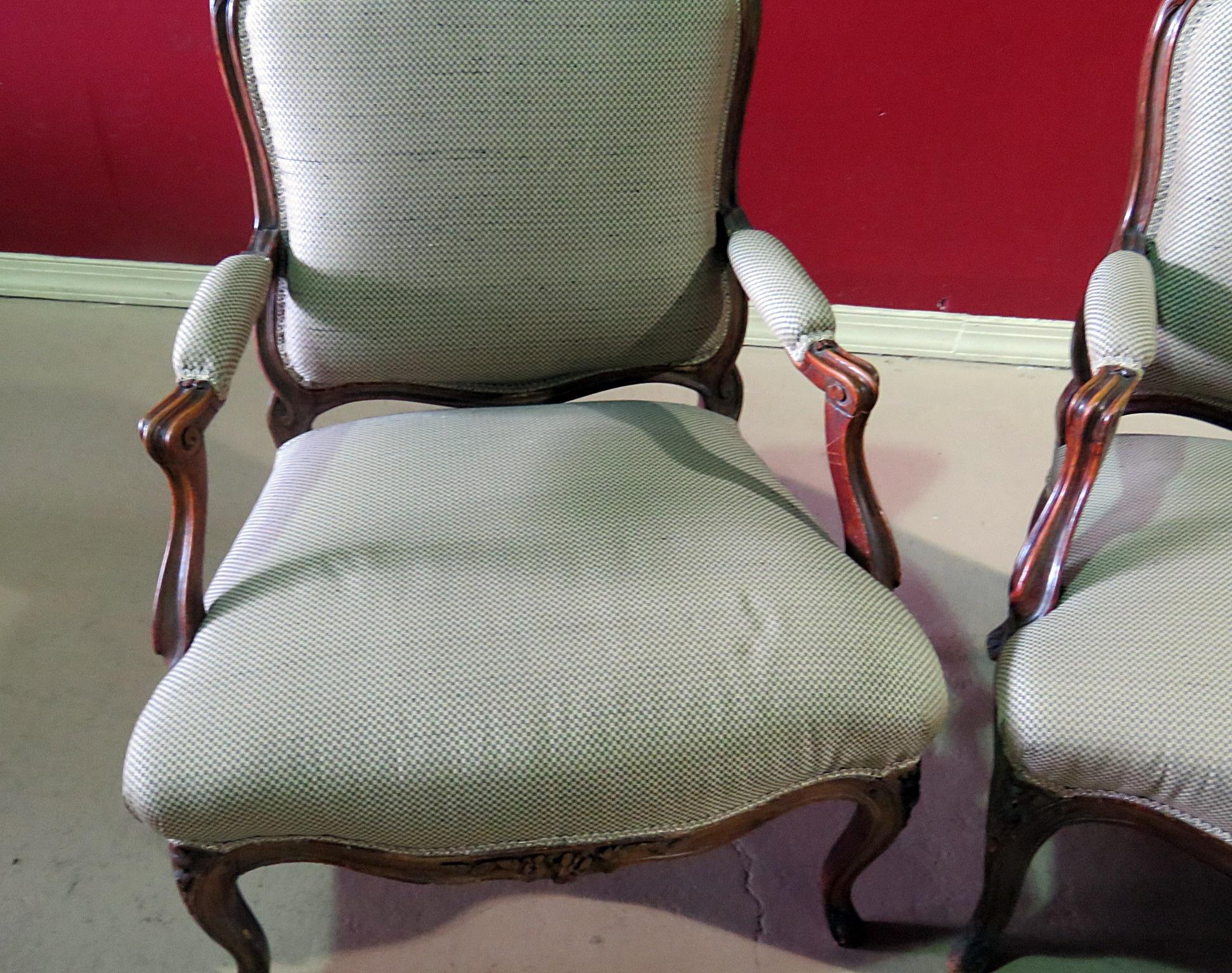 Pair of Carved Walnut Louis XV Style Fauteuils Armchairs In Good Condition In Swedesboro, NJ