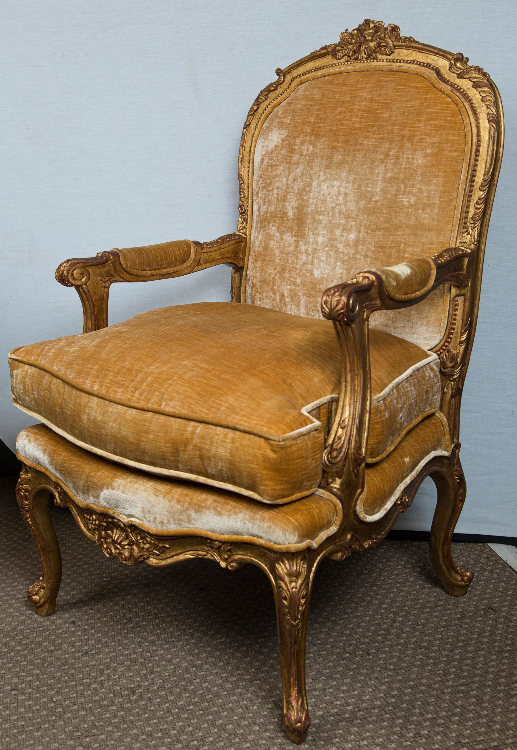 Pair of Louis XV Style Fauteuils In Good Condition In Woodbury, CT