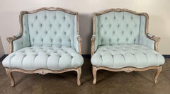 Pareja de Bergères Francesas Estilo Luis XV - Lino Azul Pálido