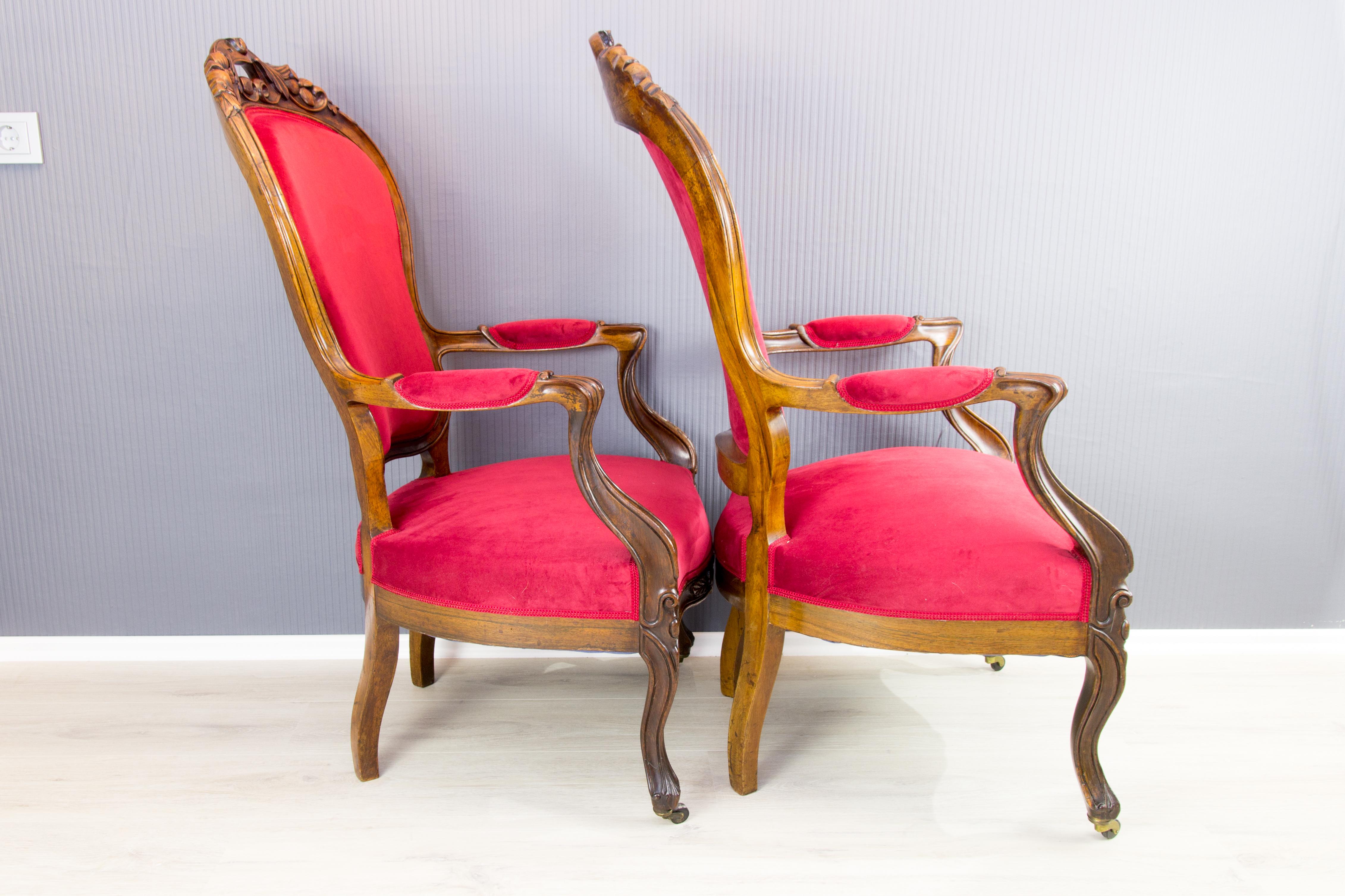 19th Century Pair of Louis XV Style French Fauteuil Walnut Armchairs