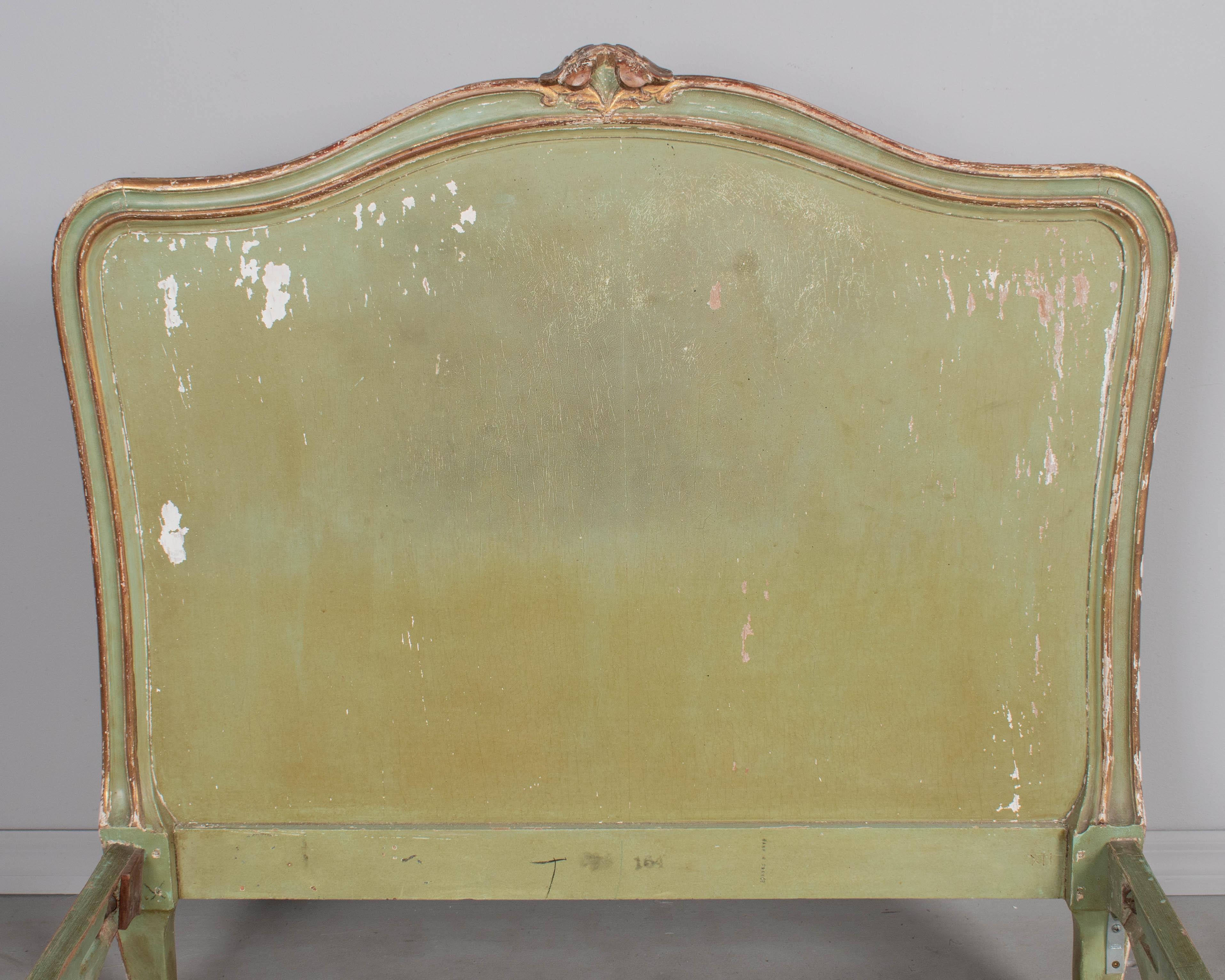 Pair of Louis XV Style French Painted Bed Frames In Good Condition For Sale In Winter Park, FL