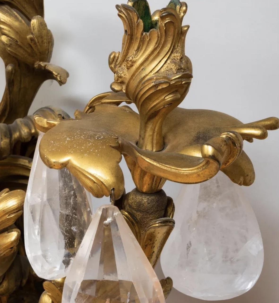 Paire d'appliques rocheuses de style Louis XV montées sur bronze doré Bon état - En vente à New York, NY