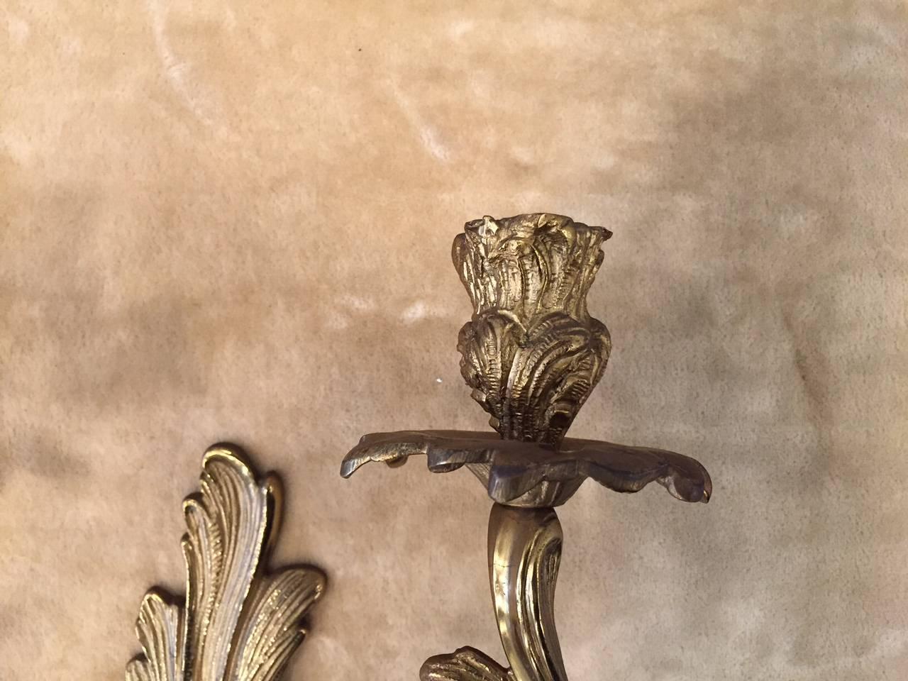 Pair of French Gilt Bronze Sconces In Good Condition For Sale In New York, NY