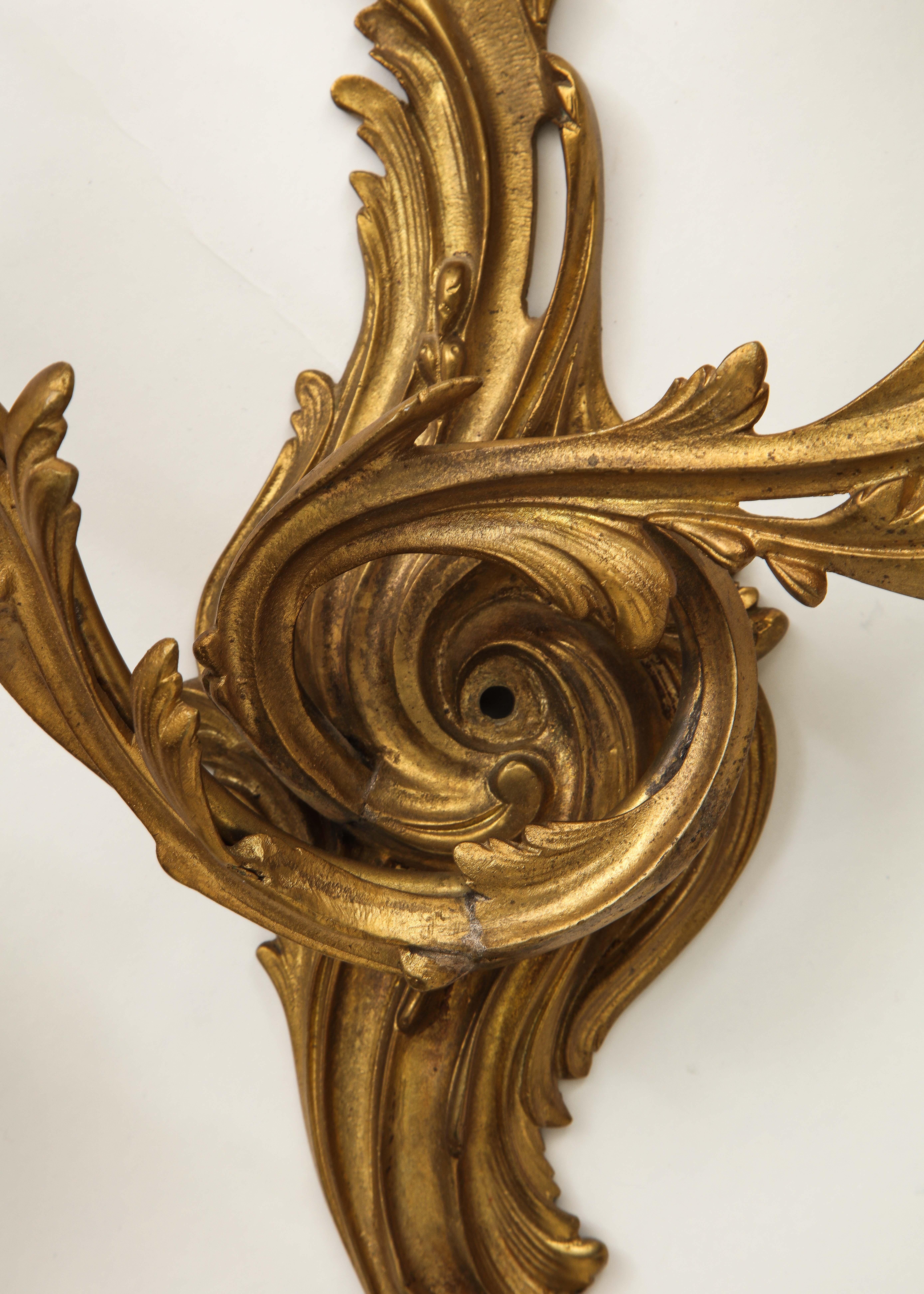 20th Century Pair of Louis XV Style Gilt Bronze Wall Lights For Sale