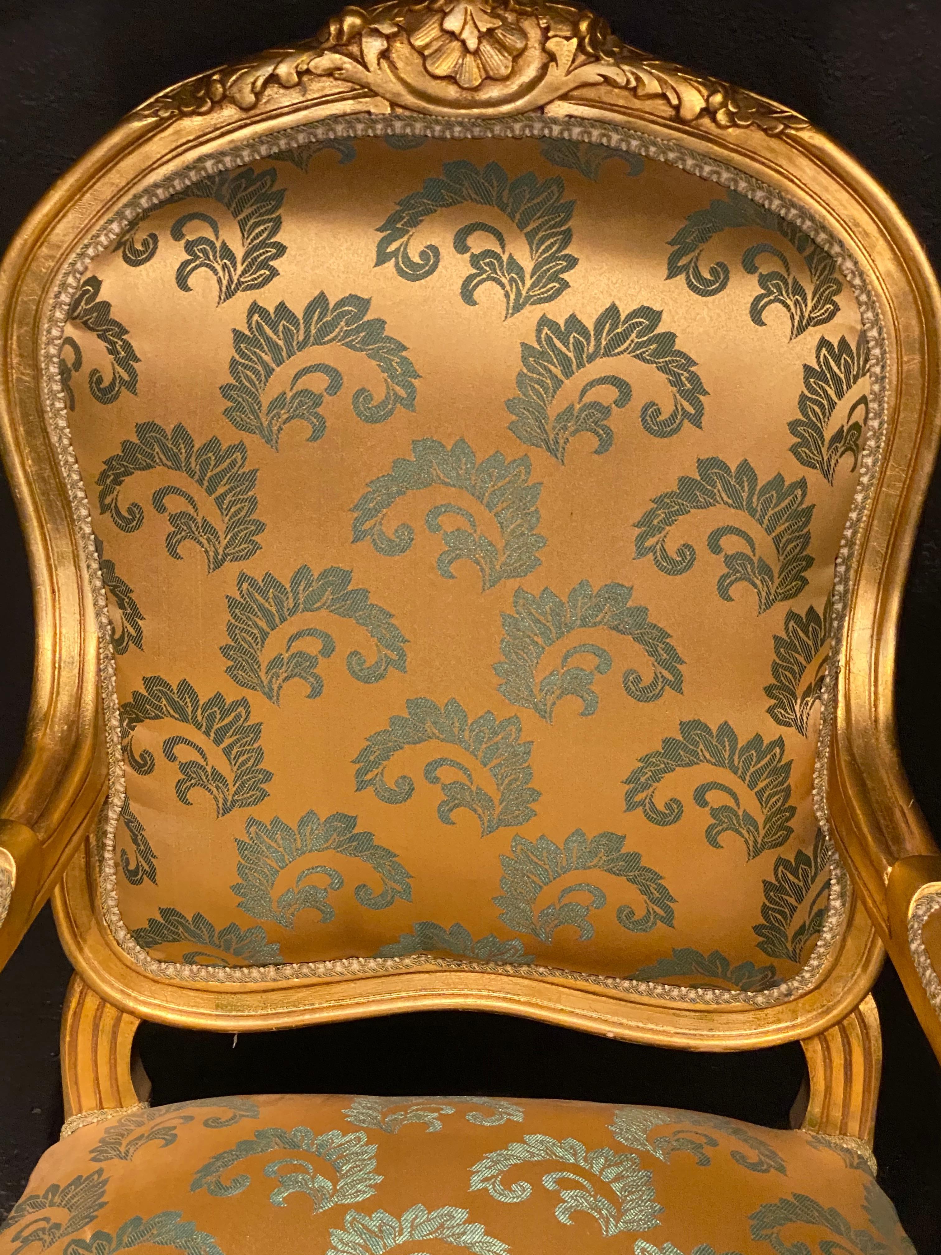 Pair of Louis XV Style Giltwood Fauteuils or Armchairs In Good Condition In Stamford, CT