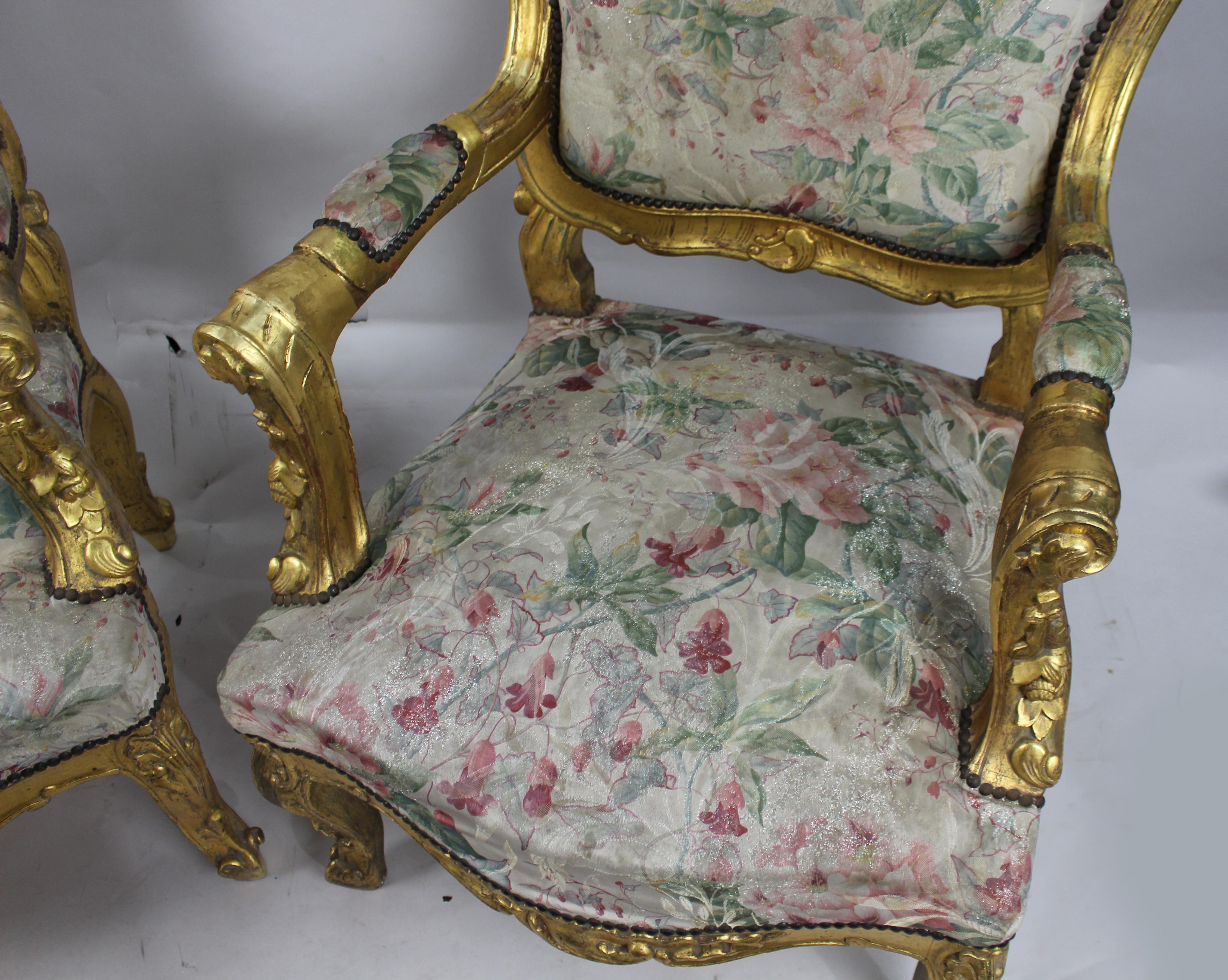 Paar Sessel aus Giltwood im Stil Louis XV im Angebot 1