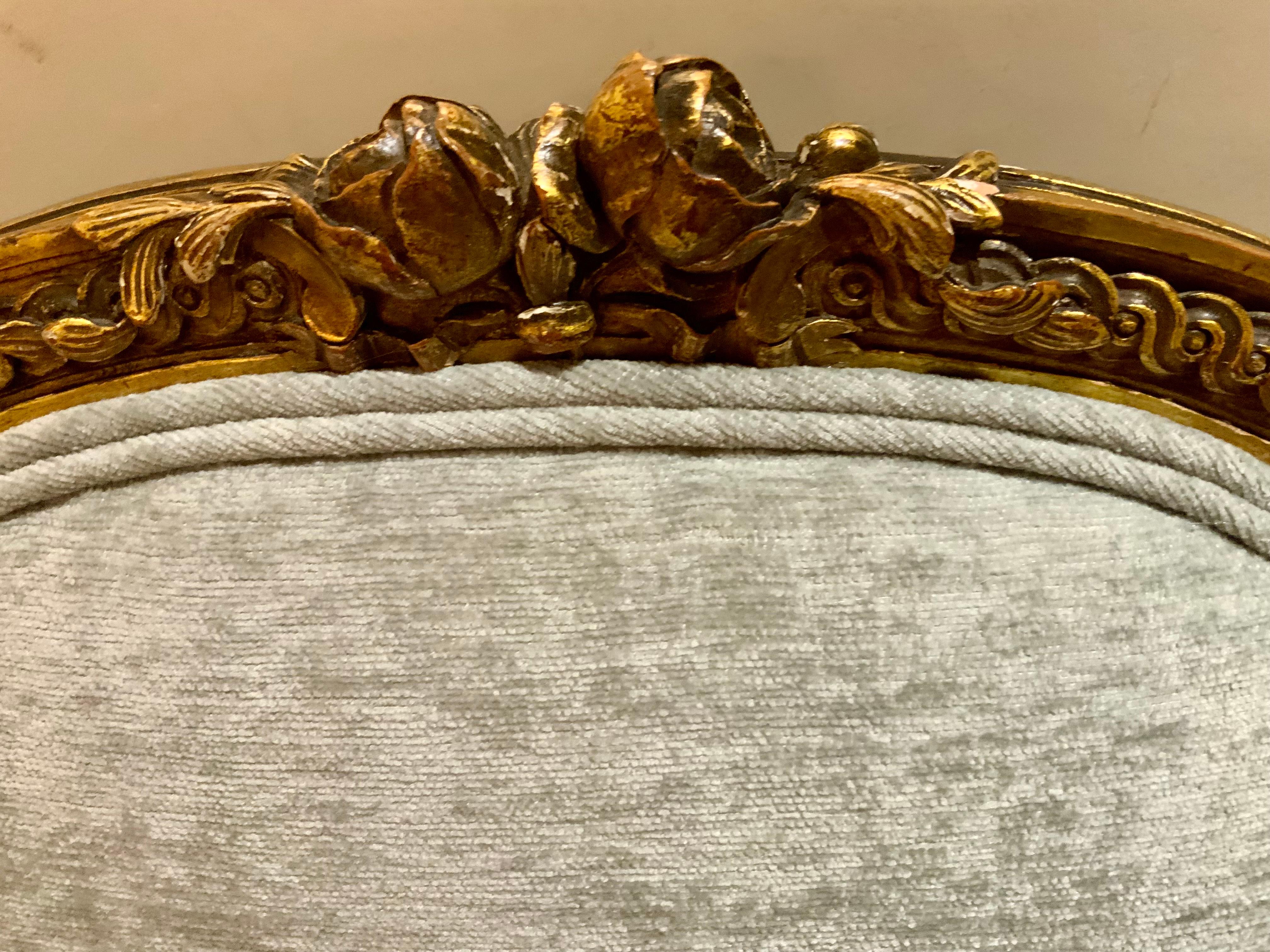 Paire de Fauteuils/fauteuils en bois doré de style Louis XV en vente 1