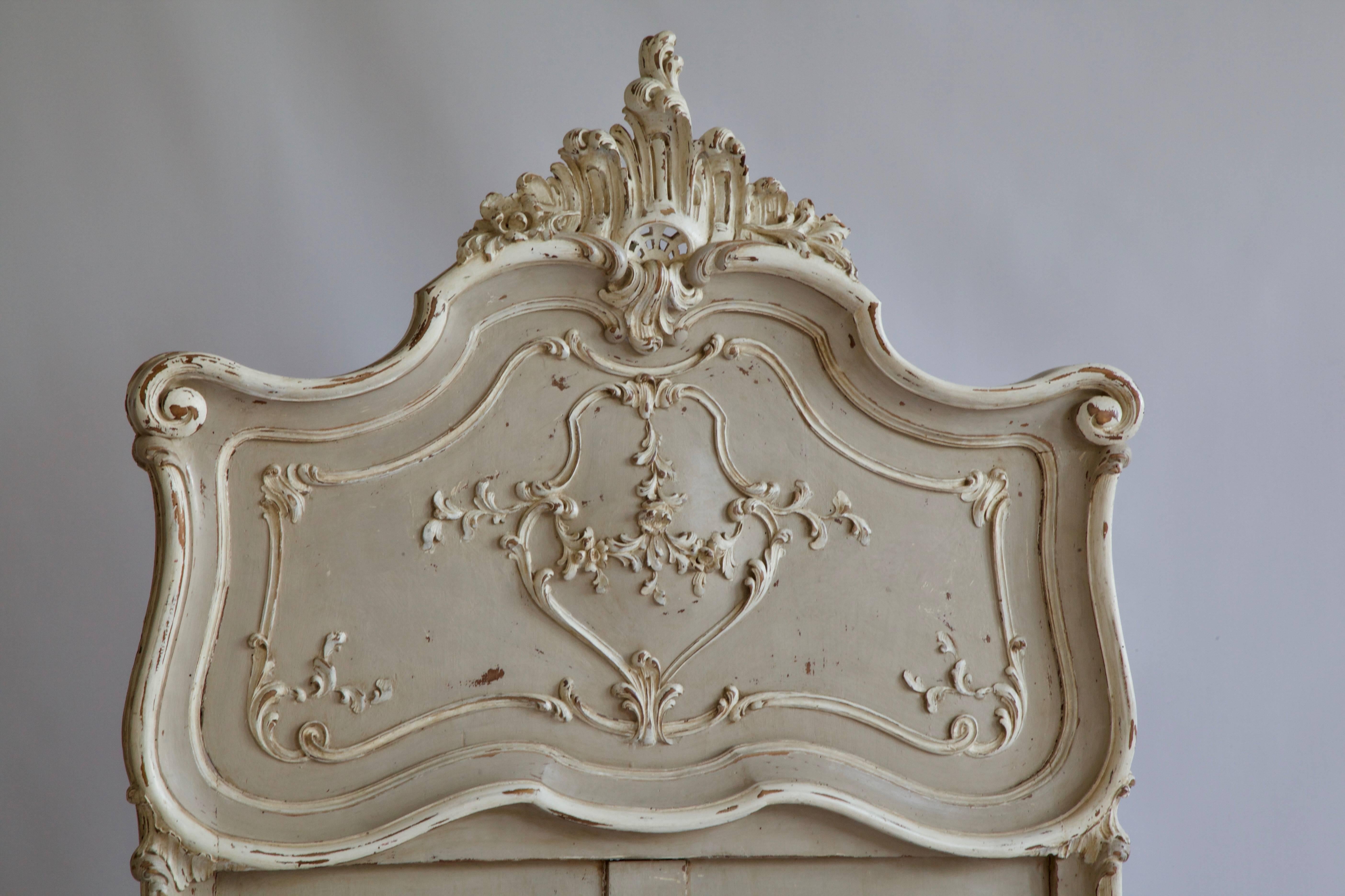 Pair of Louis XV Style Matching Beds 3