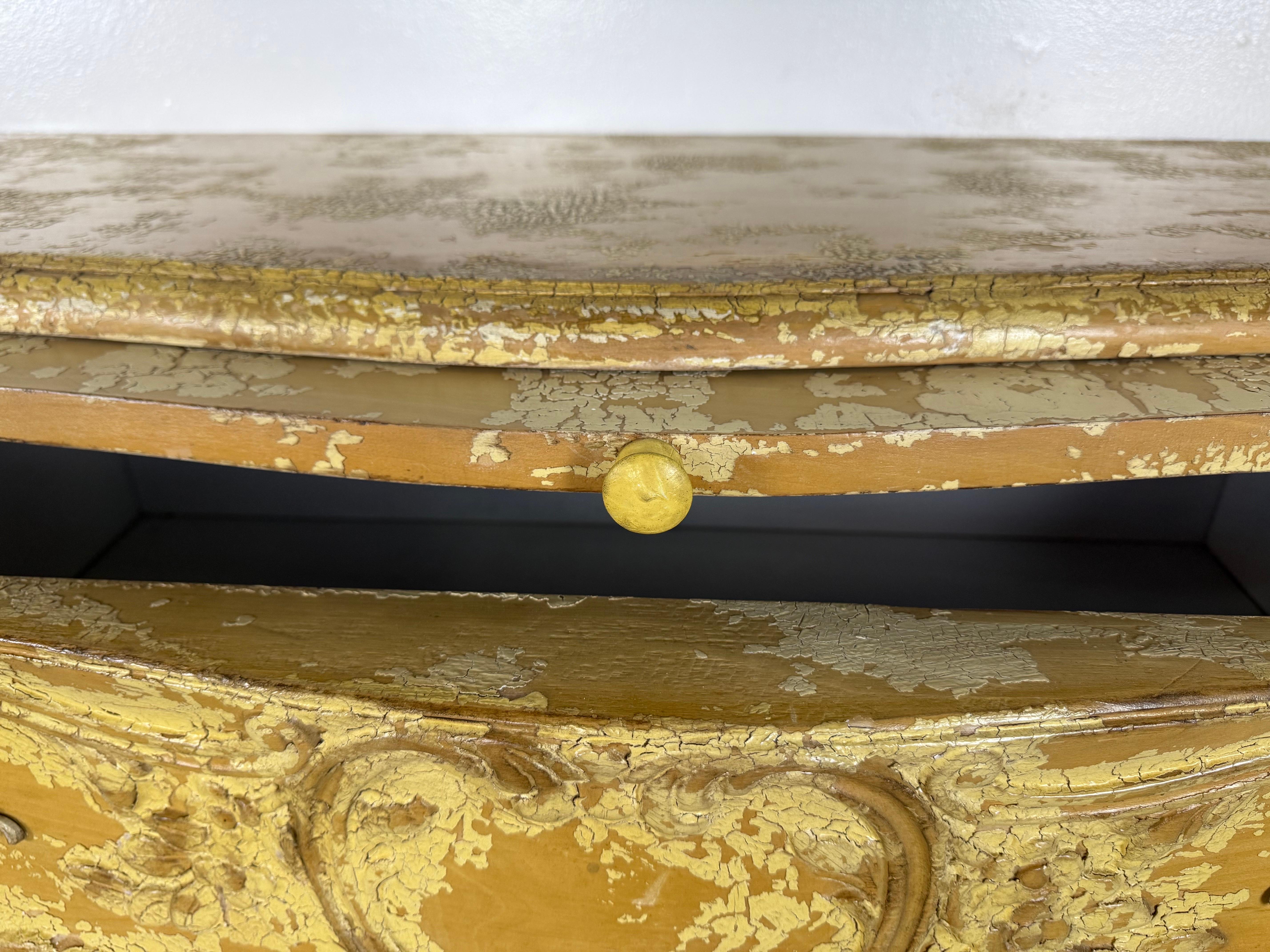 Pair of Louis XV–Style Painted Bombe Commodes with Carved Rococo Ornament For Sale 2