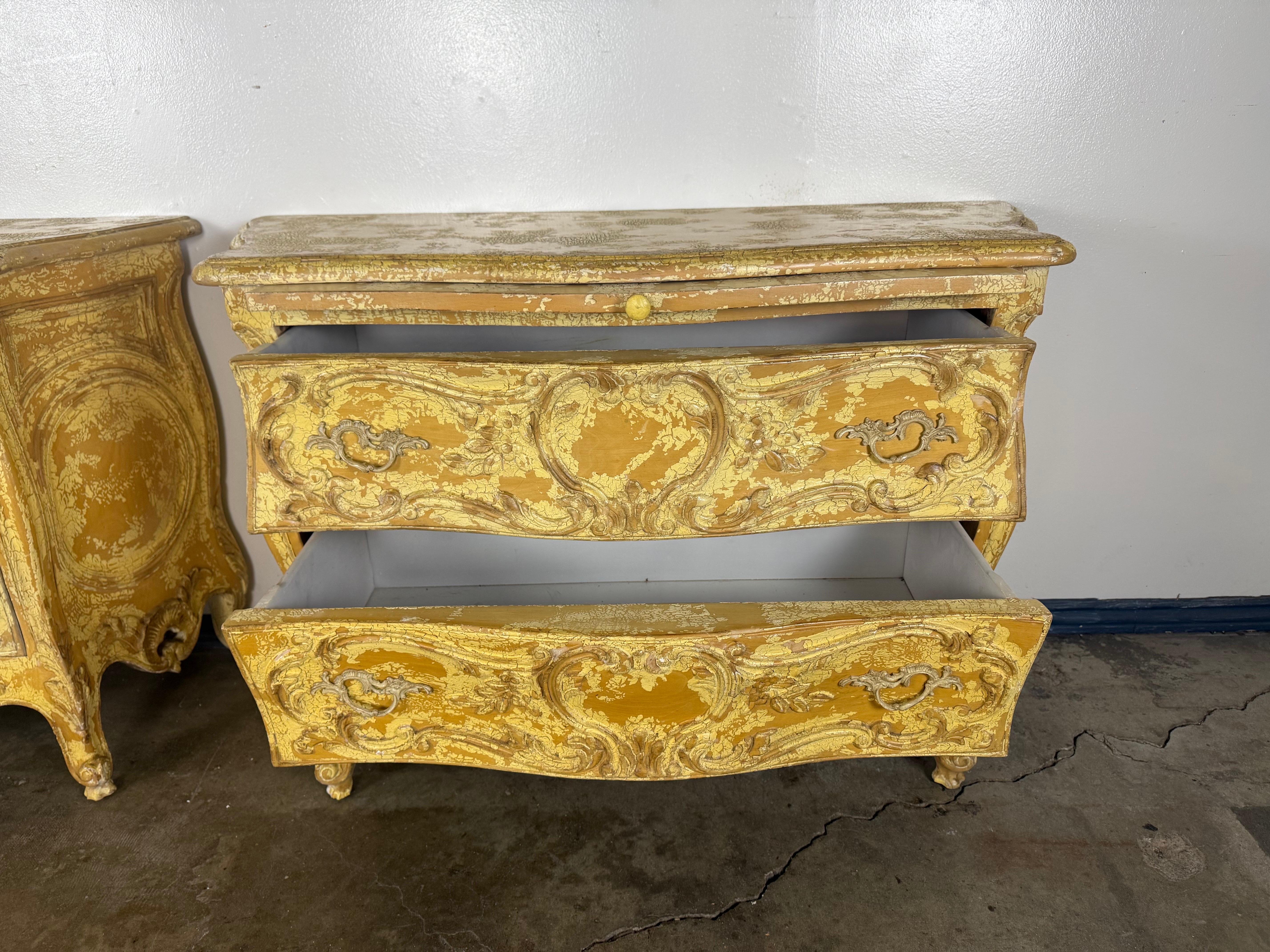 Pair of Louis XV–Style Painted Bombe Commodes with Carved Rococo Ornament For Sale 3
