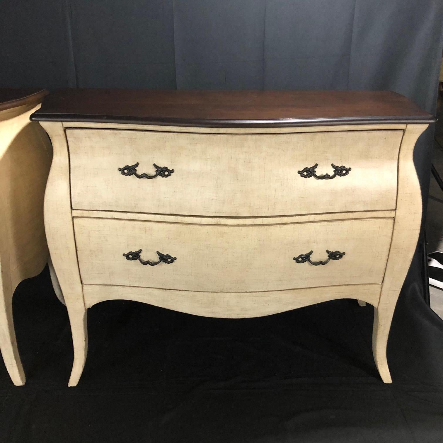 Pair of Louis XV Style Painted Chests of Drawers or Commodes or Nightstands In Good Condition In Hopewell, NJ