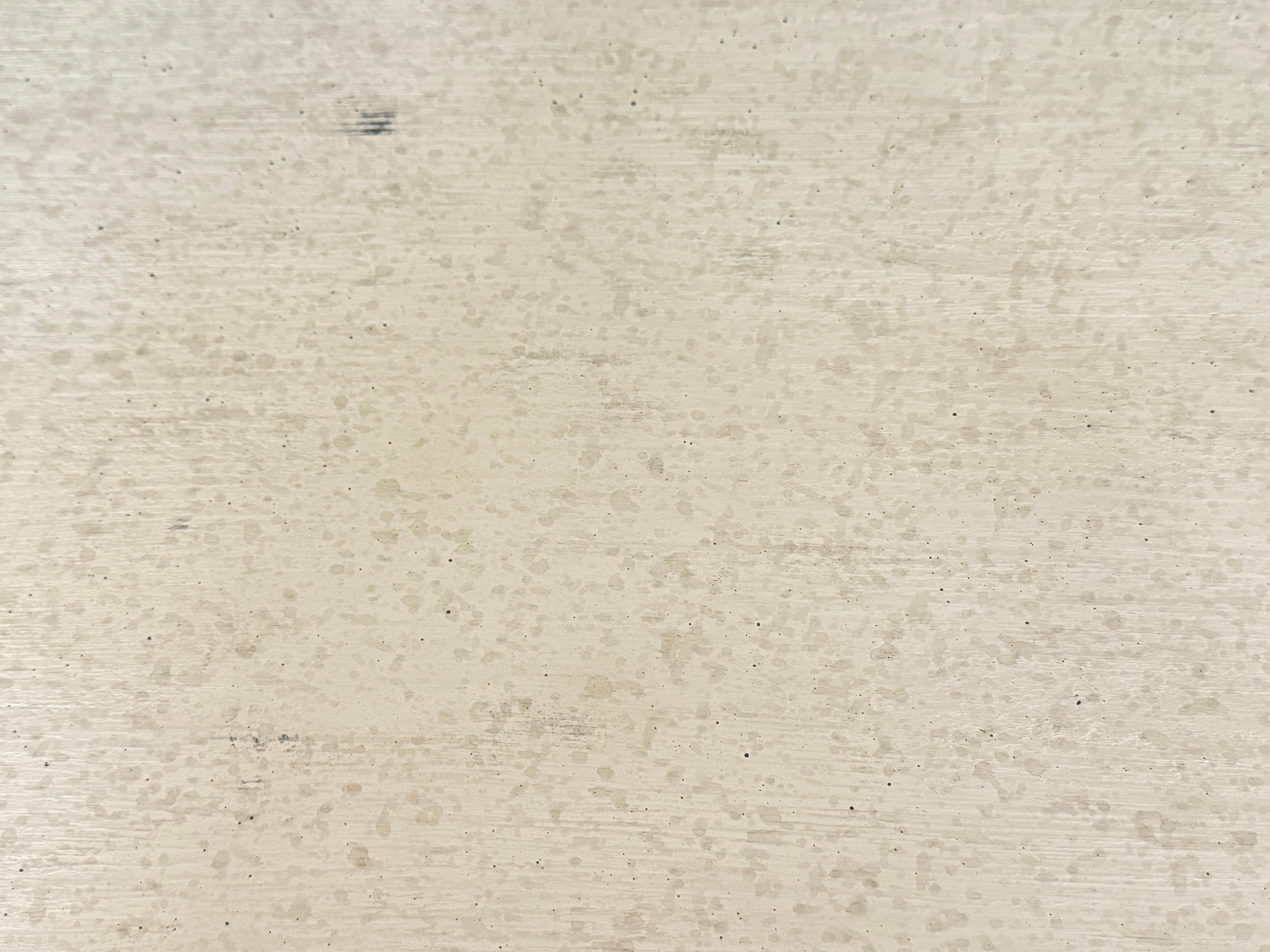 Coppia di cassapanche dipinte in stile Luigi XV con piani a specchio marmorizzati e volpati anticati in vendita 11