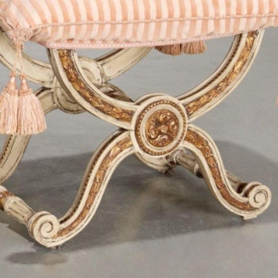 Pair of Louis XV Style Parcel Gilt Ployant Stools - Plácido Domingo Collection In Good Condition For Sale In Morristown, NJ