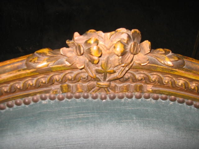 Paar Beistellstühle im Louis-XV-Stil in vergoldeter Original-Finish im Angebot 1