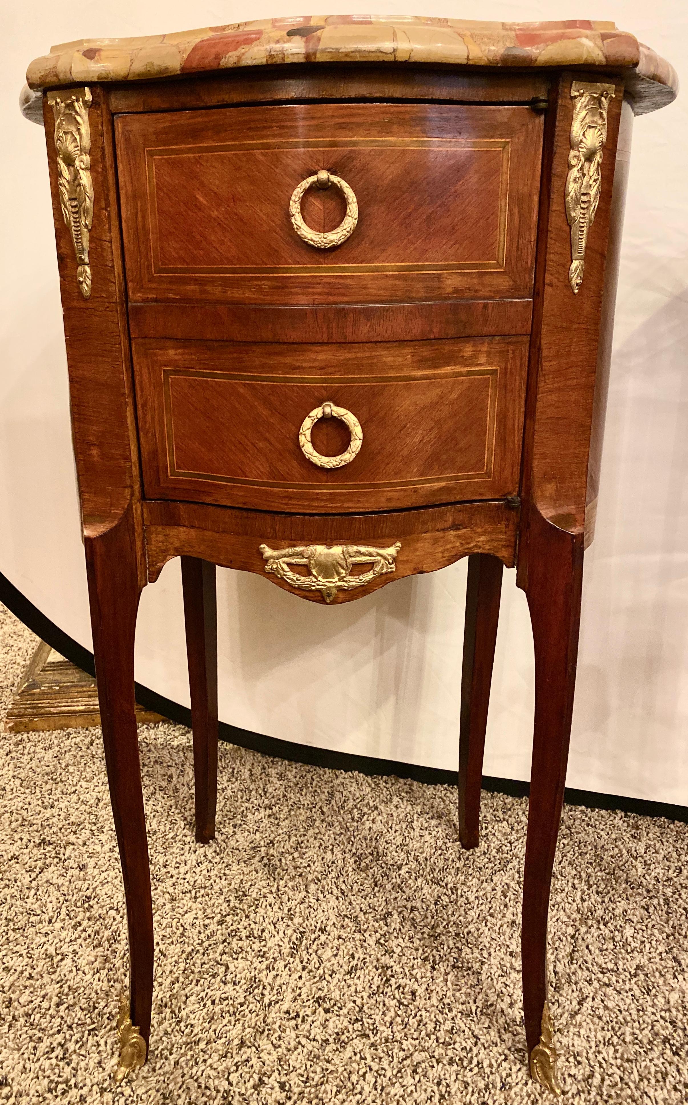 Pair of Louis XV Style Side / End Tables with Breche D'alep Original Marble Top In Good Condition In Stamford, CT