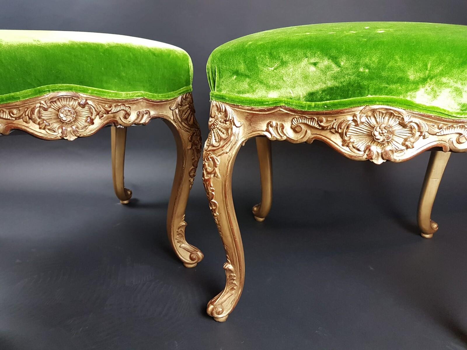 Pair of Louis XV style stools in gilded wood, early 20th For Sale 4