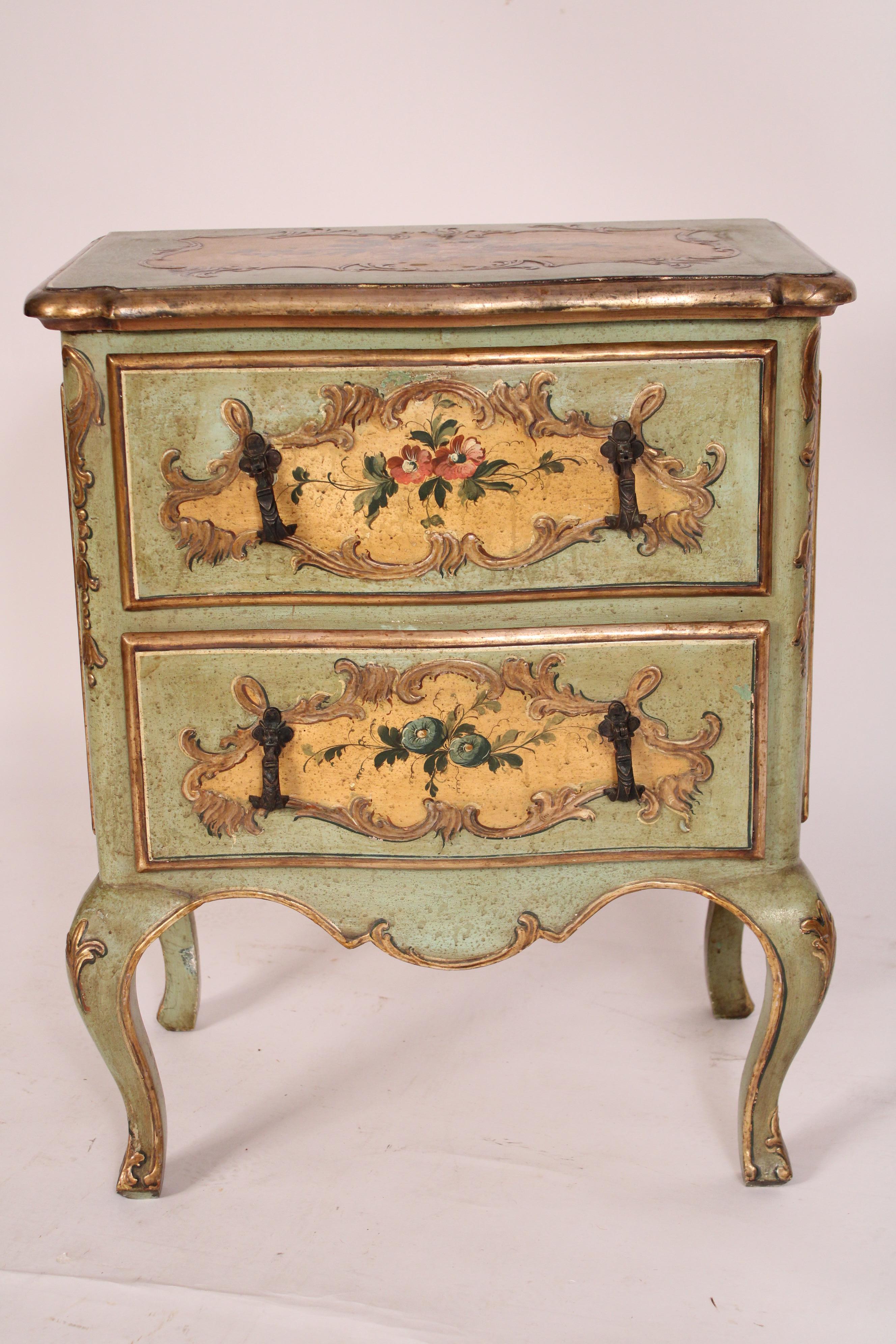 Pair of Louis XV Style Venetian Commodinis In Good Condition In Laguna Beach, CA