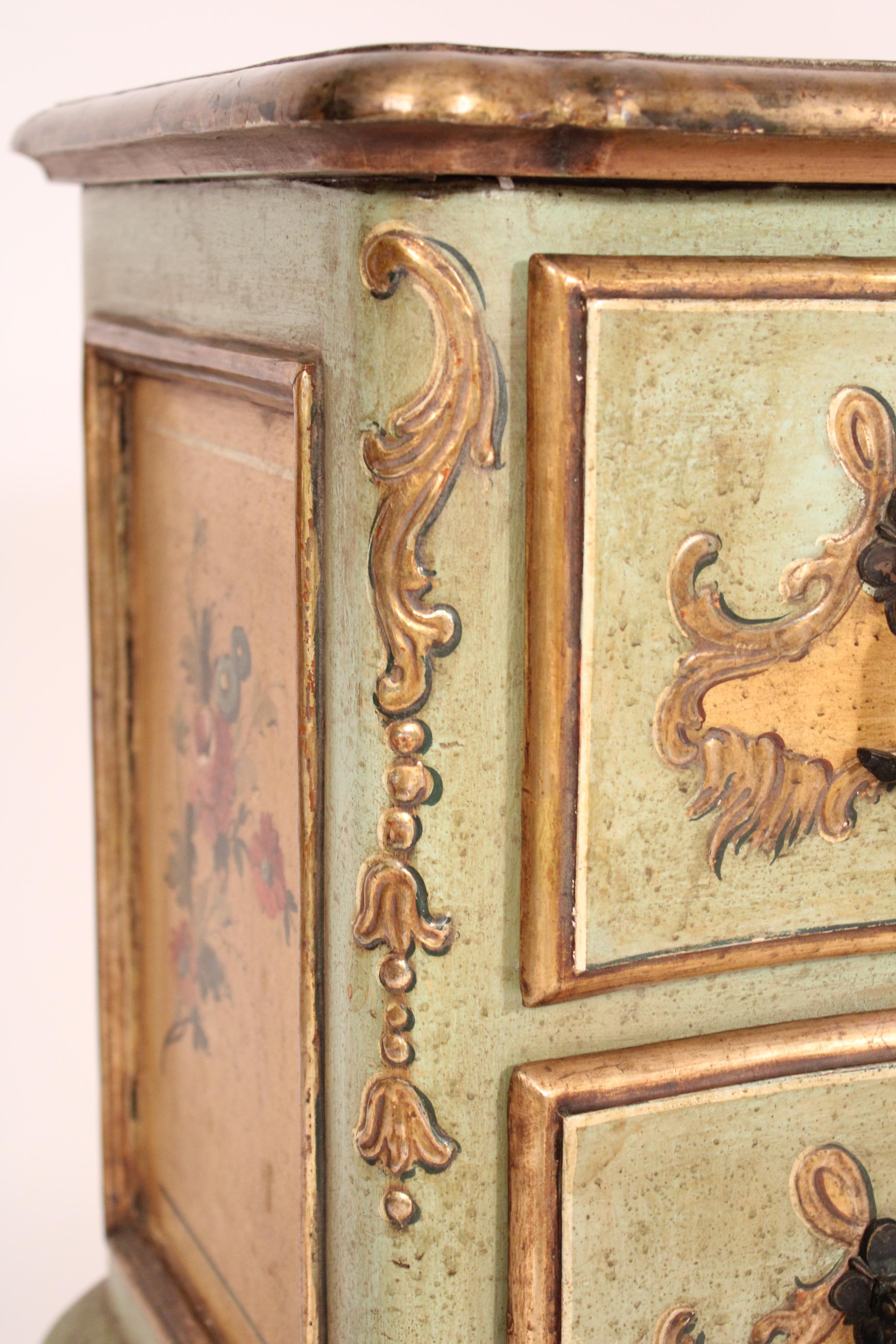 Pair of Louis XV Style Venetian Commodinis 3