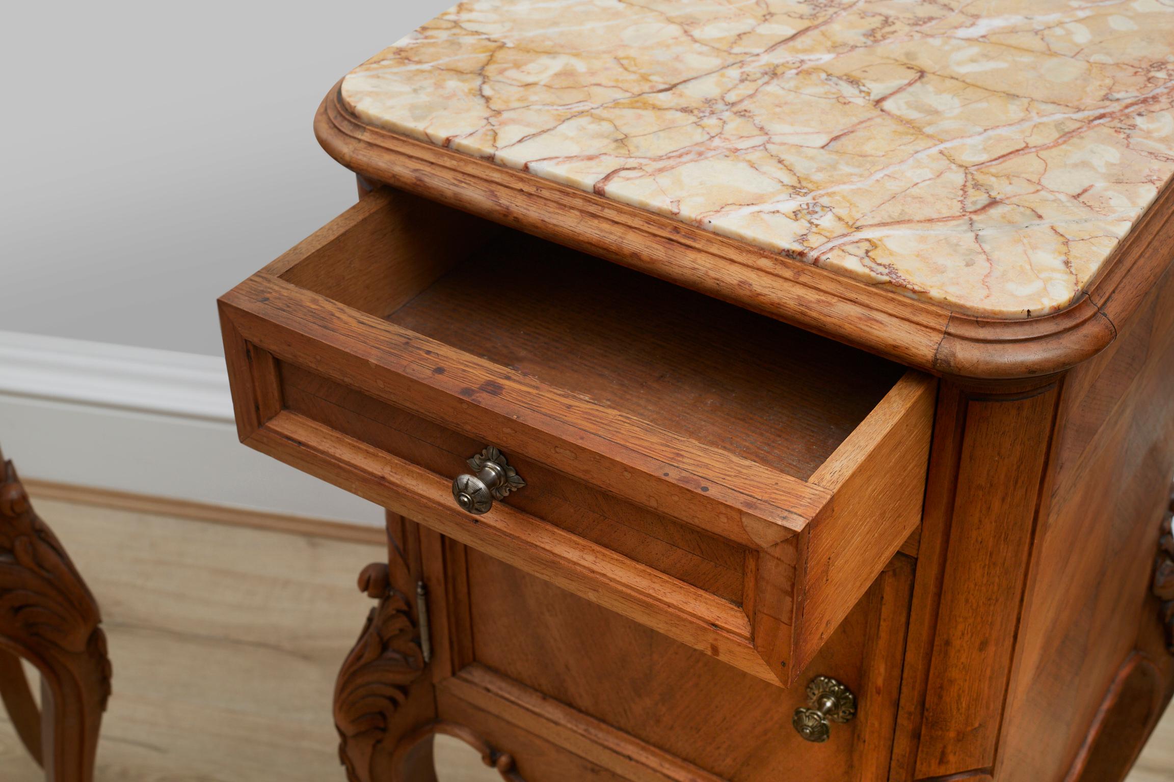 Pair of Louis XV Style Walnut Marble Top Nightstands. 1920-1930's In Good Condition In London, GB