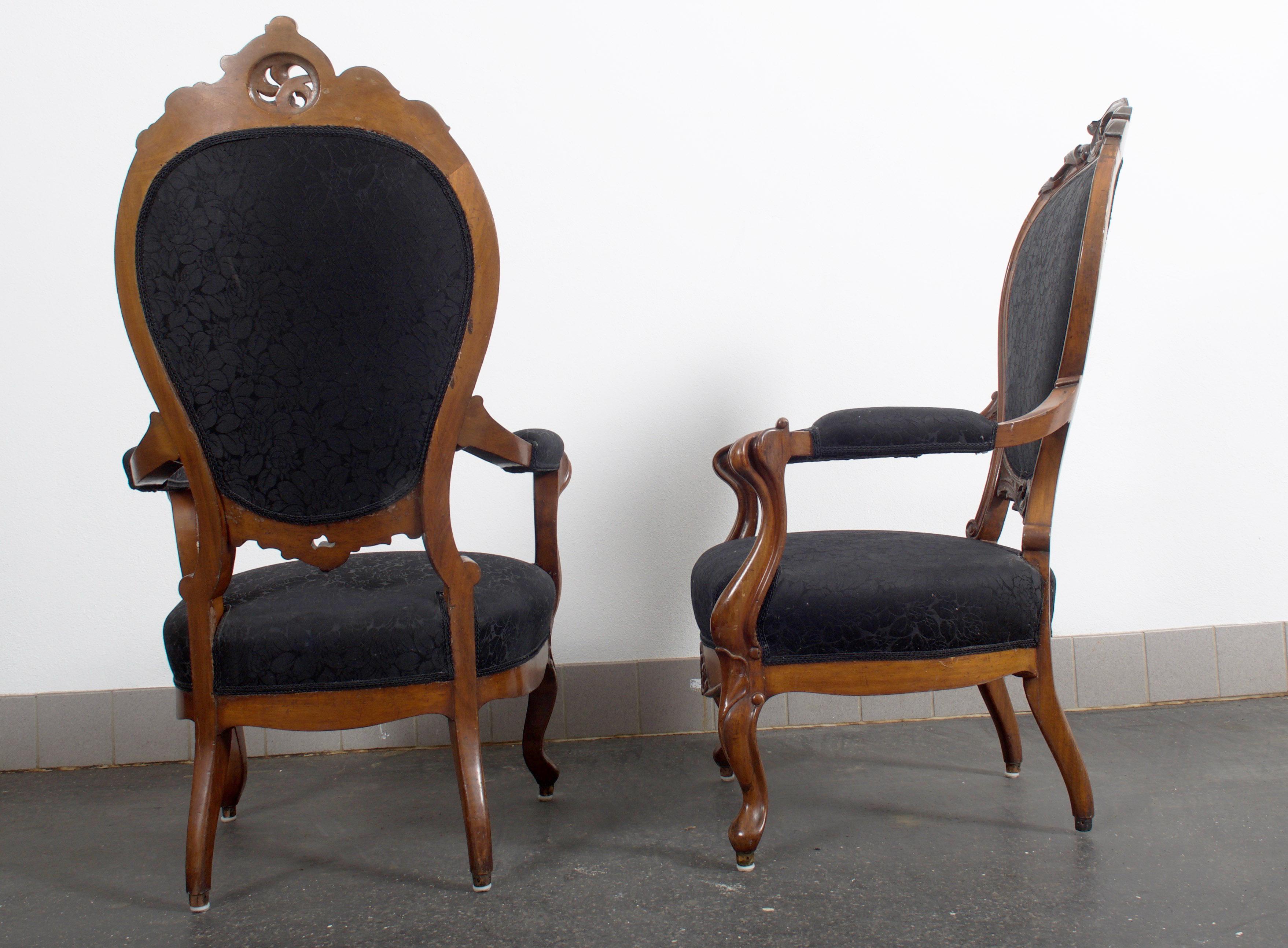 Pair of Louis XV Style Walnut Wood Armchairs For Sale 9