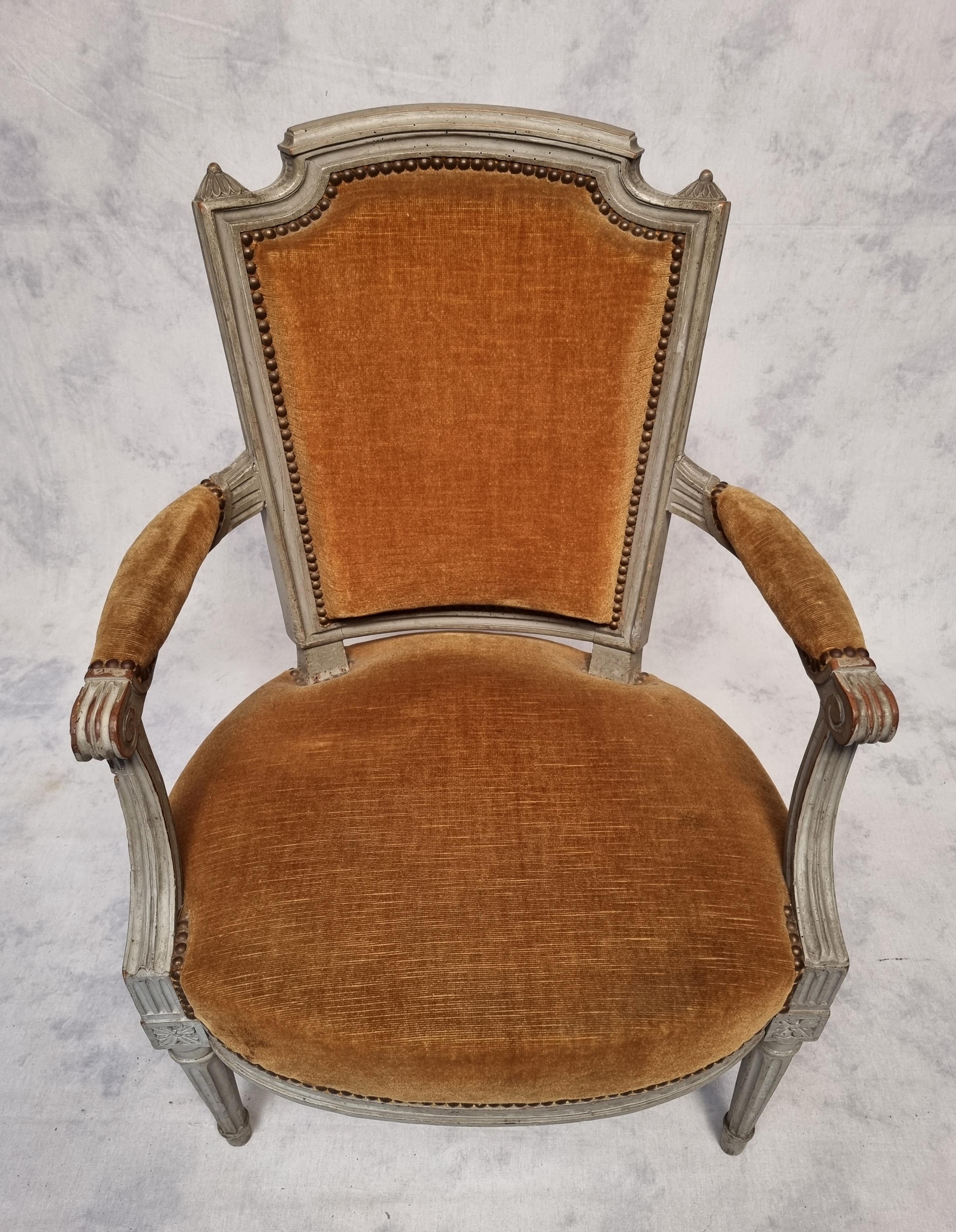 Paire de fauteuils Louis XVI en bois laqué - 18ème siècle en vente 3