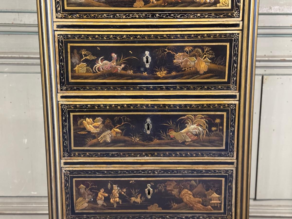 French Pair Of Louis XVI Black And Gold Lacquer Semainiers, 18th Century For Sale