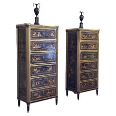 Paar schwarz-goldene Louis-XVI-Semainiers im Louis-XVI-Stil, 18. Jahrhundert
