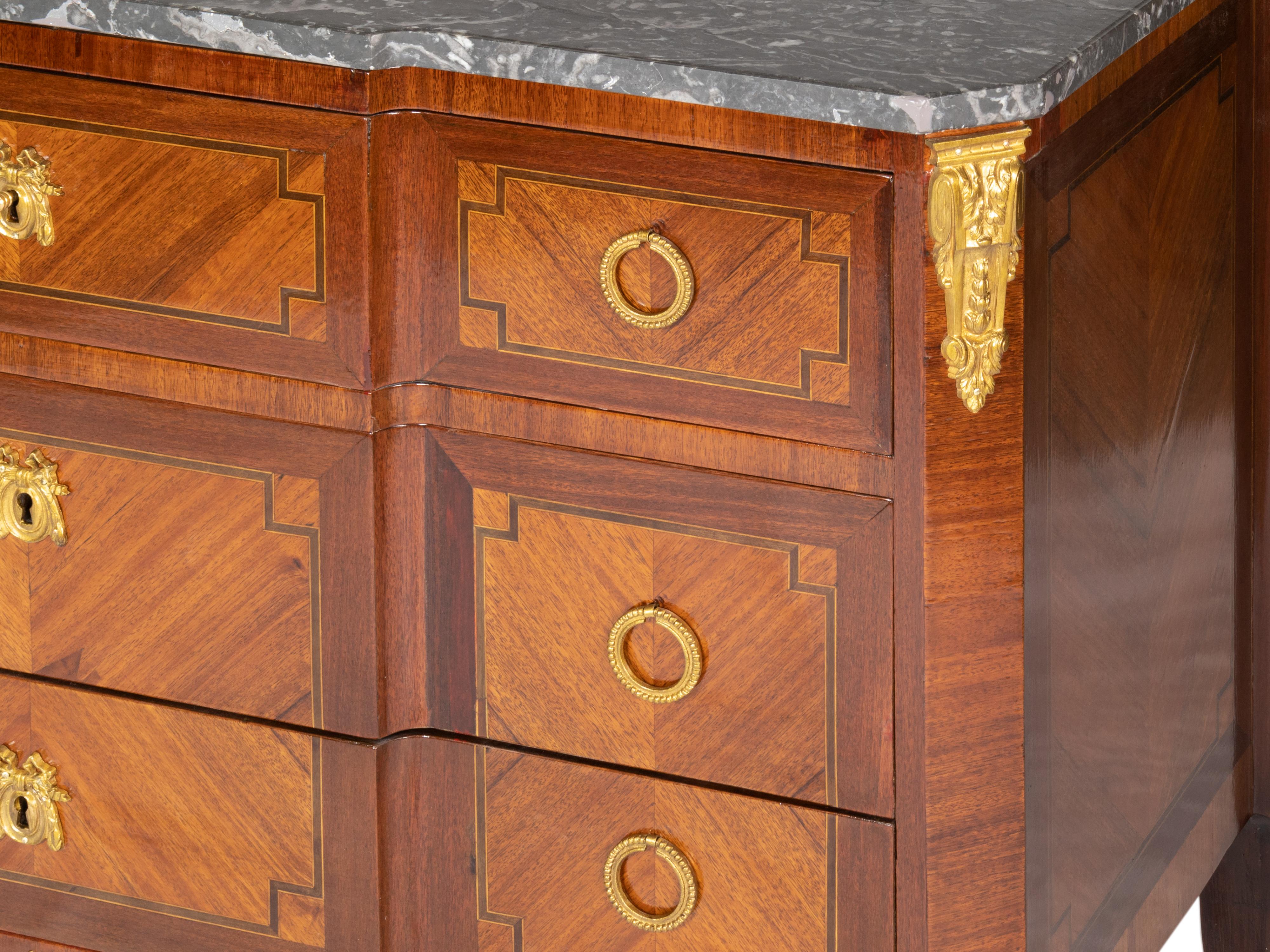Coppia di commode Luigi XVI, XIX secolo in vendita 5