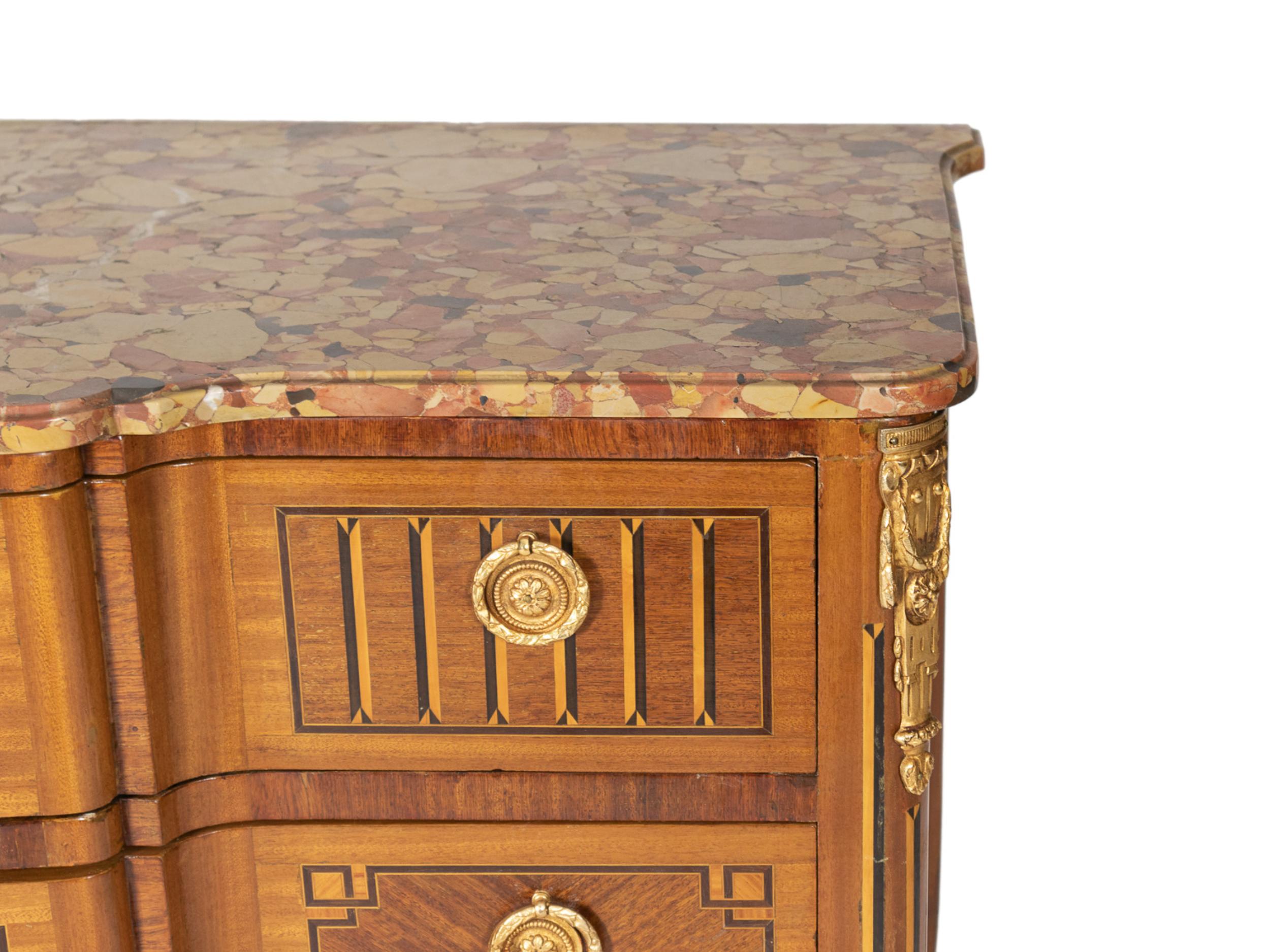 Francese Coppia di commode Luigi XVI, XIX secolo in vendita