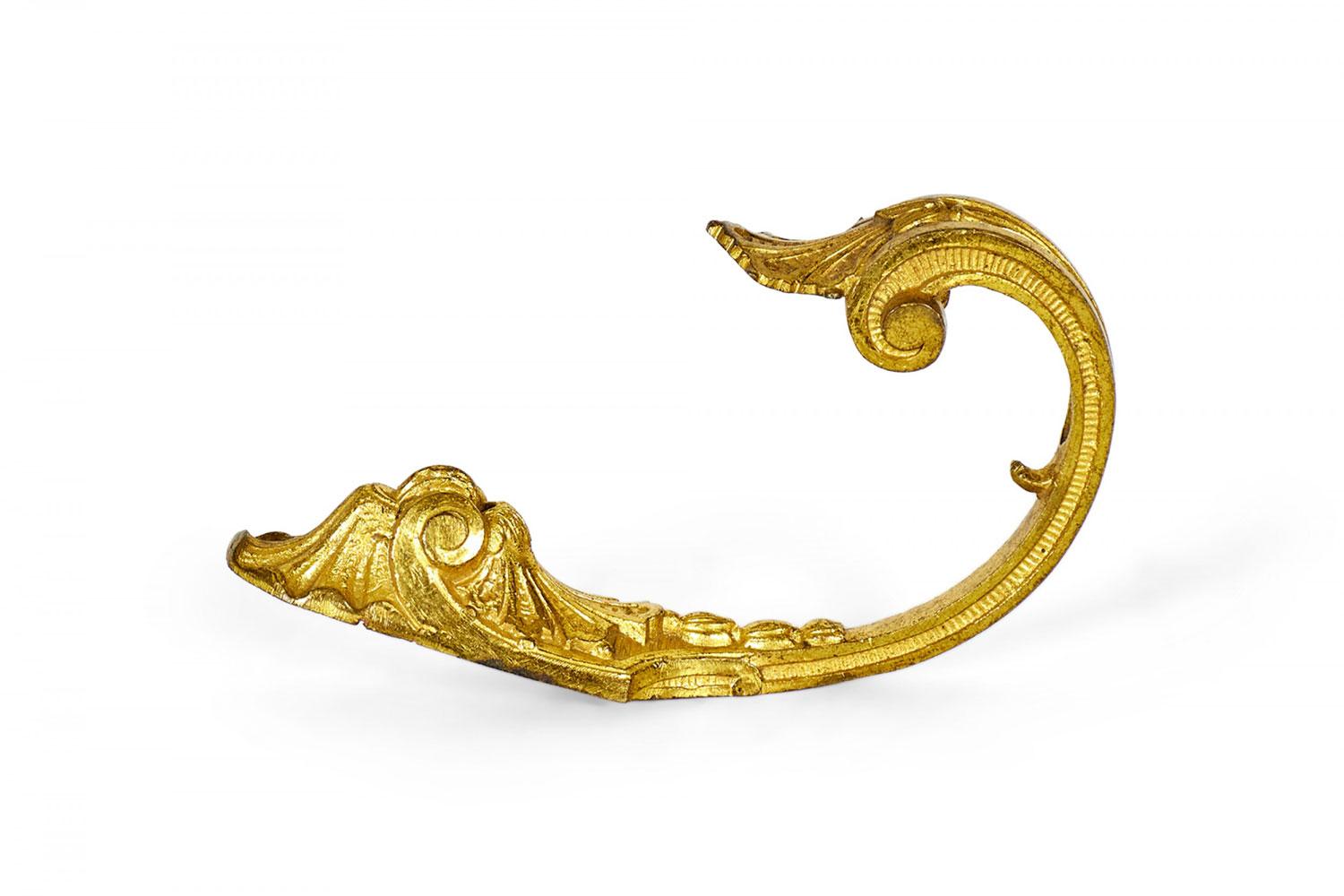 Paire de porte-cravates en bronze de style Louis XVI Bon état - En vente à Queens, NY