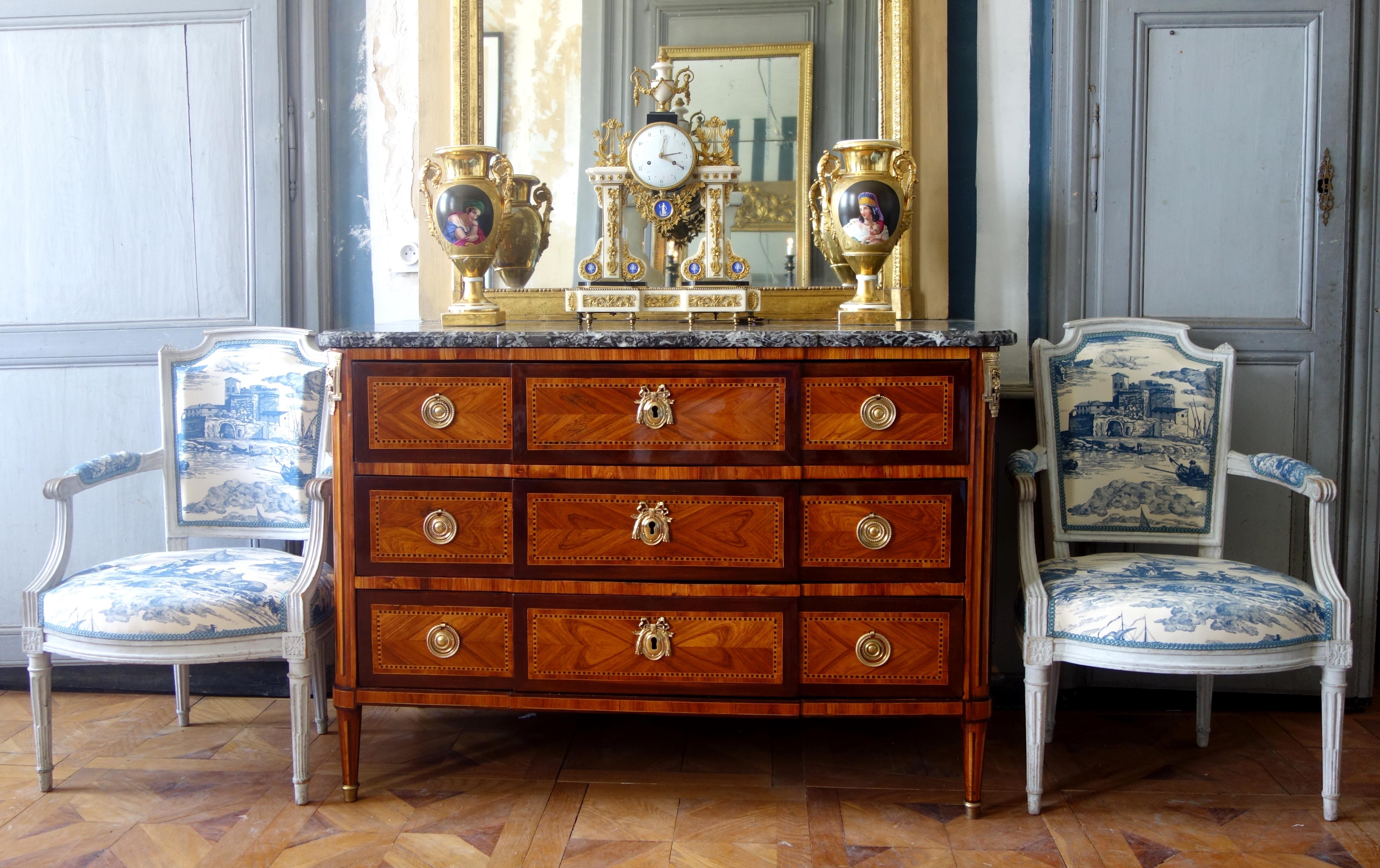 Pair of Louis XVI cabriolet armchairs, 18th century, toile de Jouy fabric 6