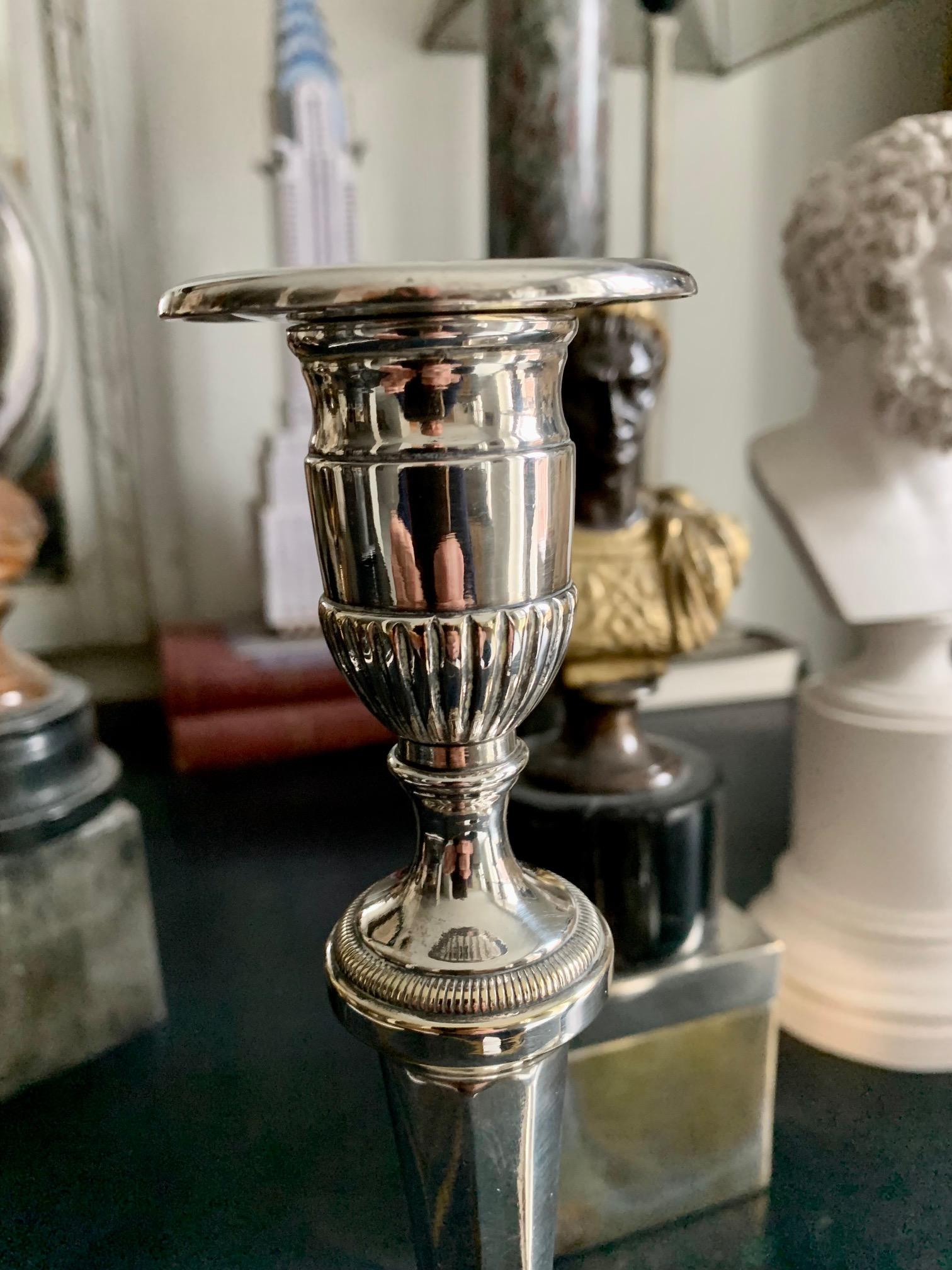 Pair of Louis XVI Directoire Silver Bronze Candlesticks In Good Condition In Madrid, ES