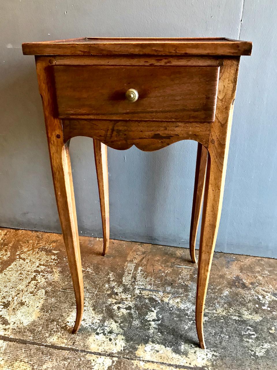 Pair of Louis XVI/Directoire Style Petites Commodes or Nightstands 4