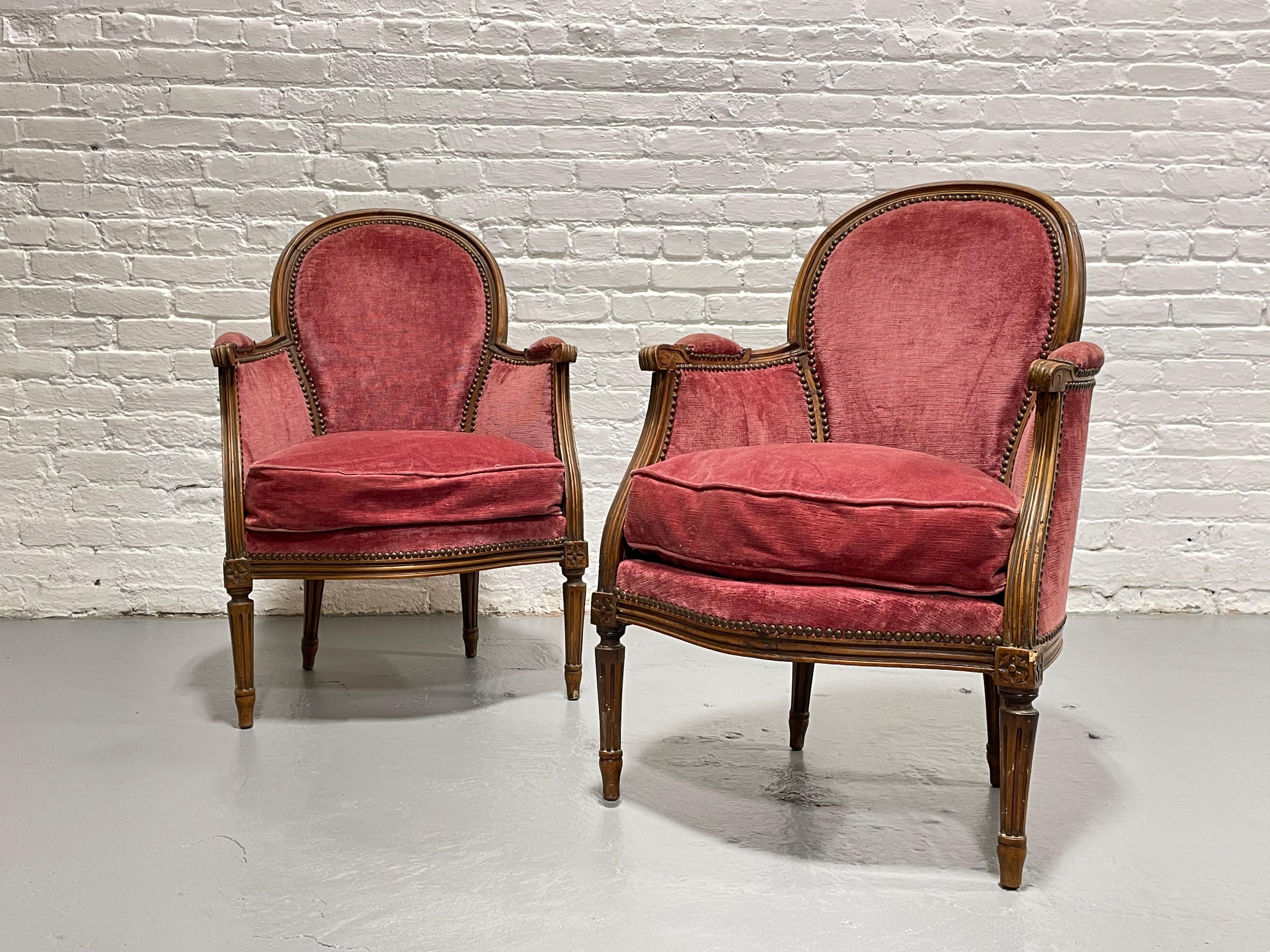 Pair of Louis XVI French Bergere Armchairs, c. 1940 In Good Condition For Sale In Weehawken, NJ