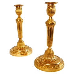 Paire de chandeliers Louis XVI en bronze doré et bronze doré - 19ème siècle - 11" 3/4